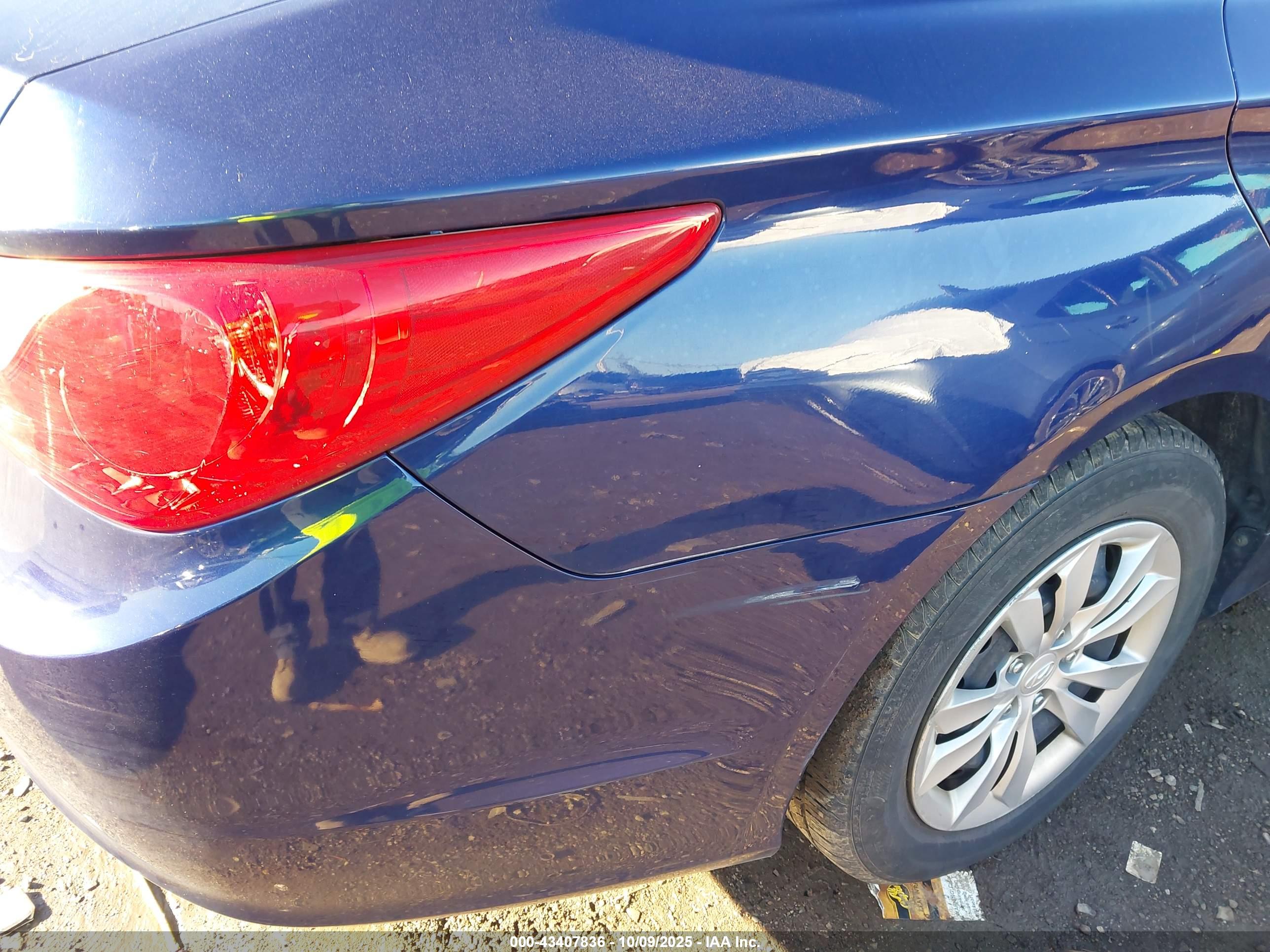 HYUNDAI SONATA image 6