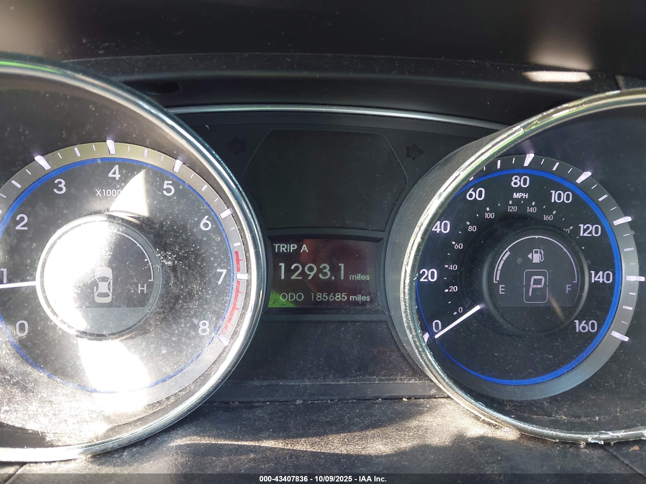 HYUNDAI SONATA image 7