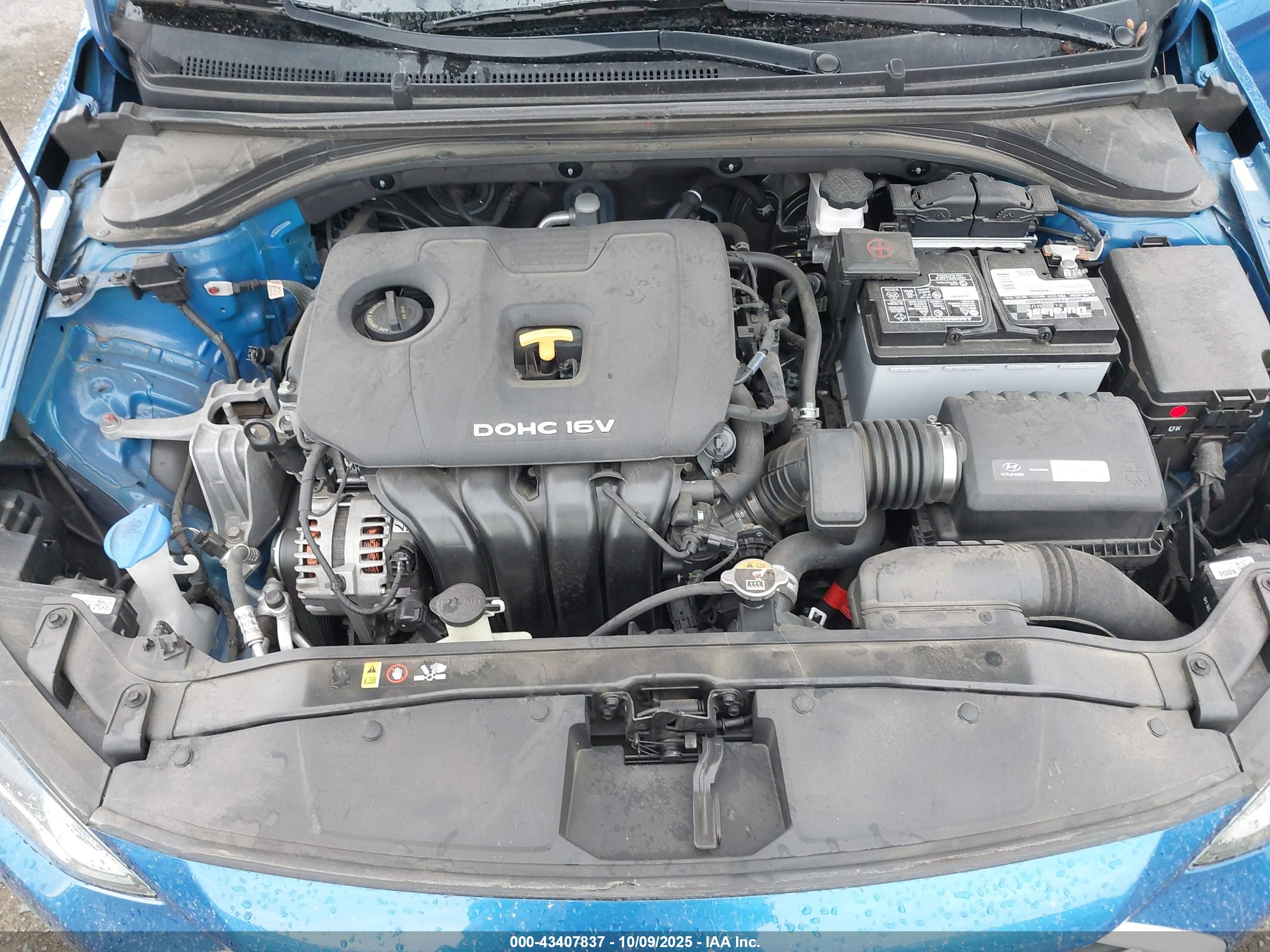HYUNDAI ELANTRA image 10