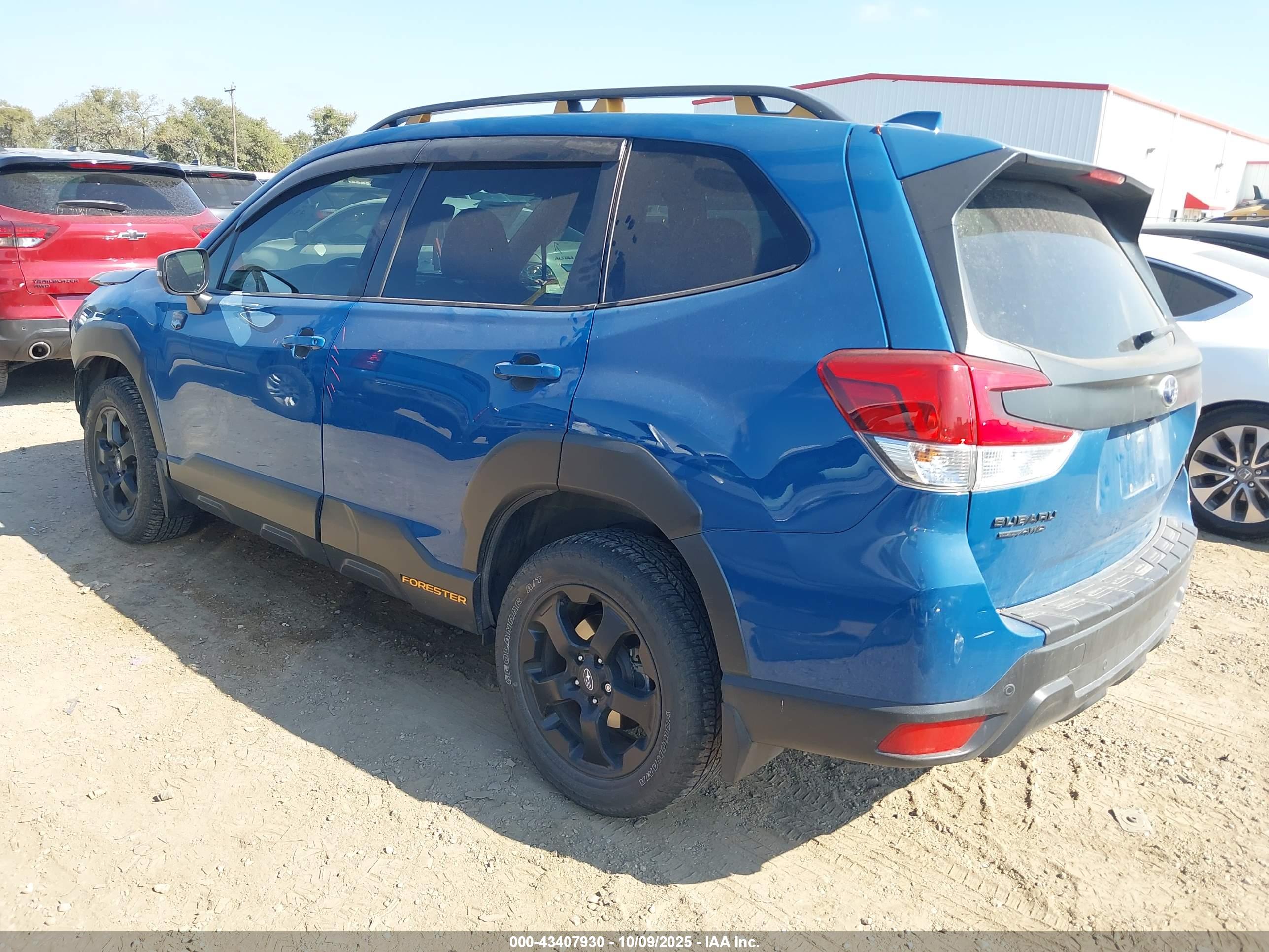 SUBARU FORESTER image 3