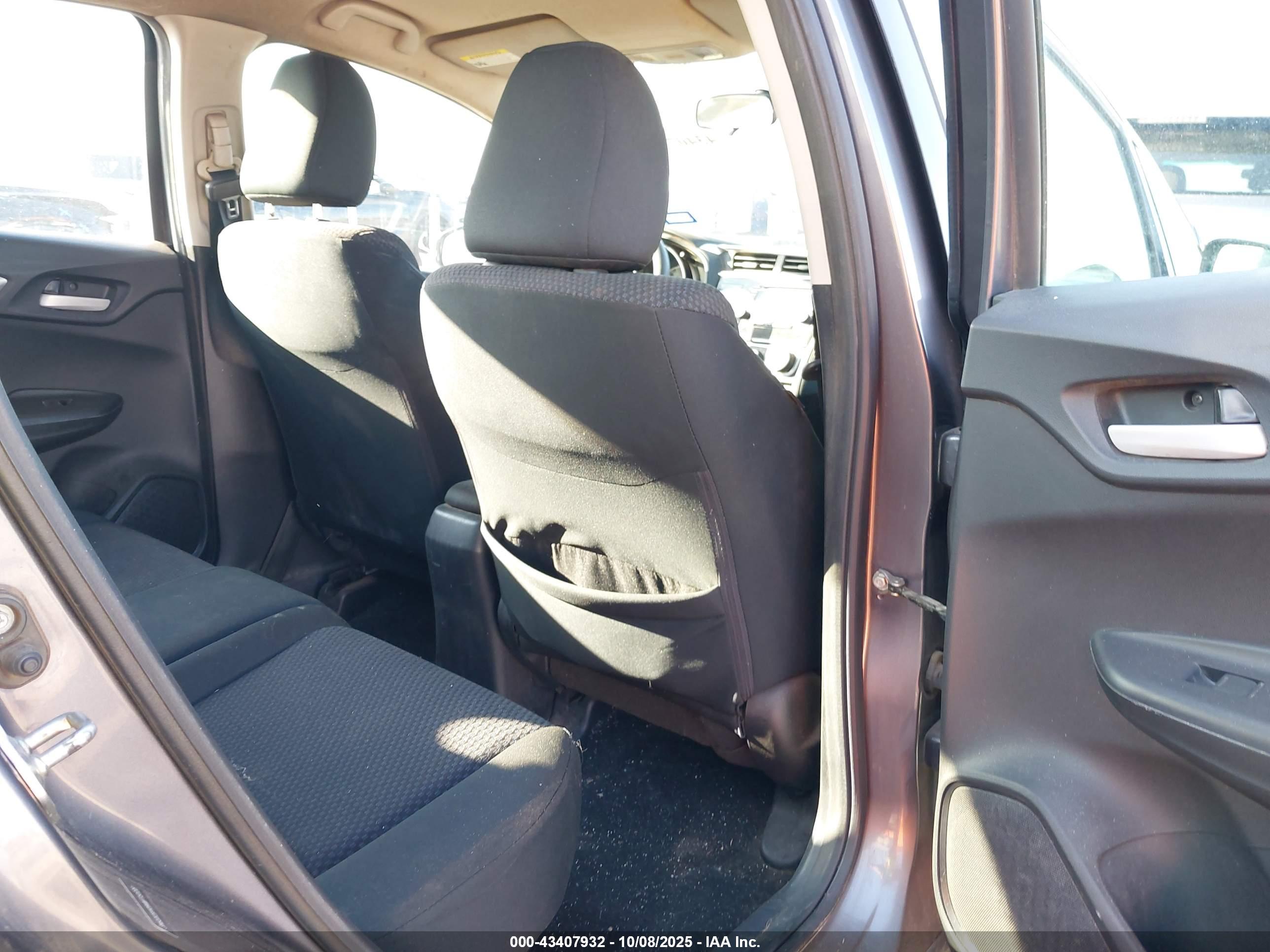 HONDA FIT image 8