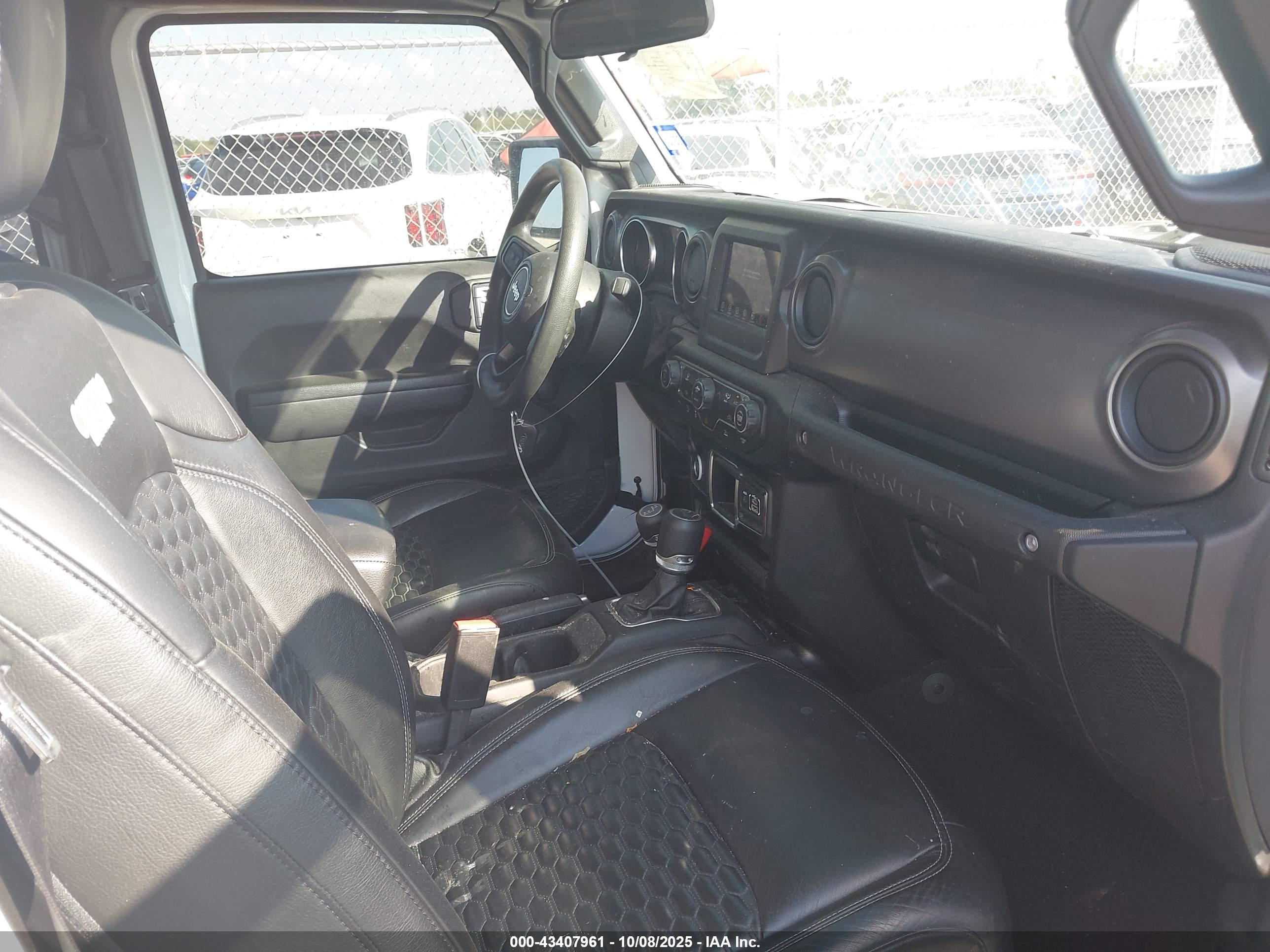 JEEP WRANGLER image 5