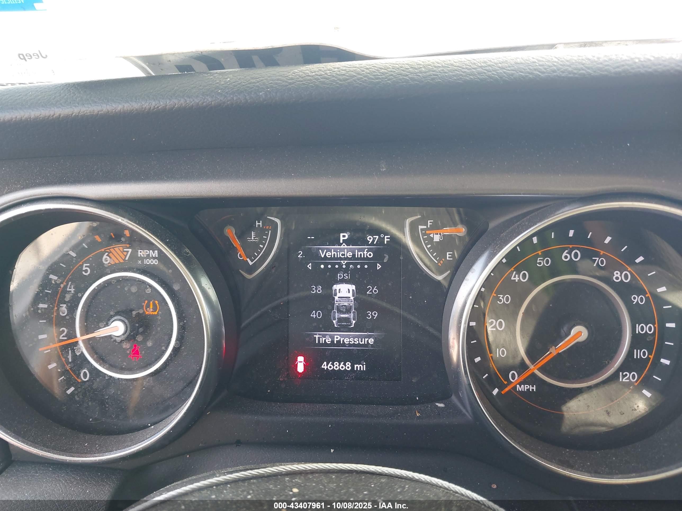 JEEP WRANGLER image 7