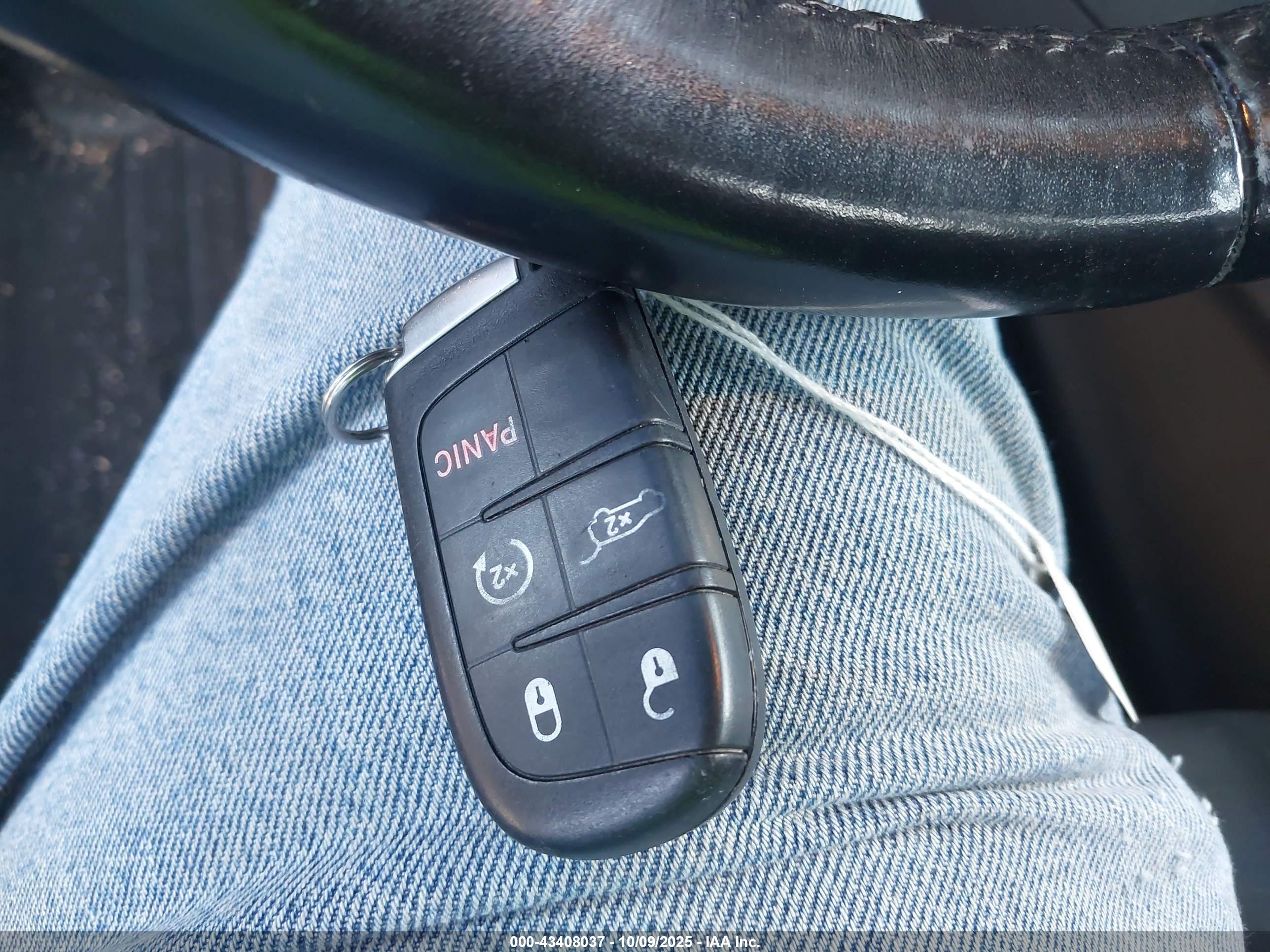 JEEP GRAND image 11
