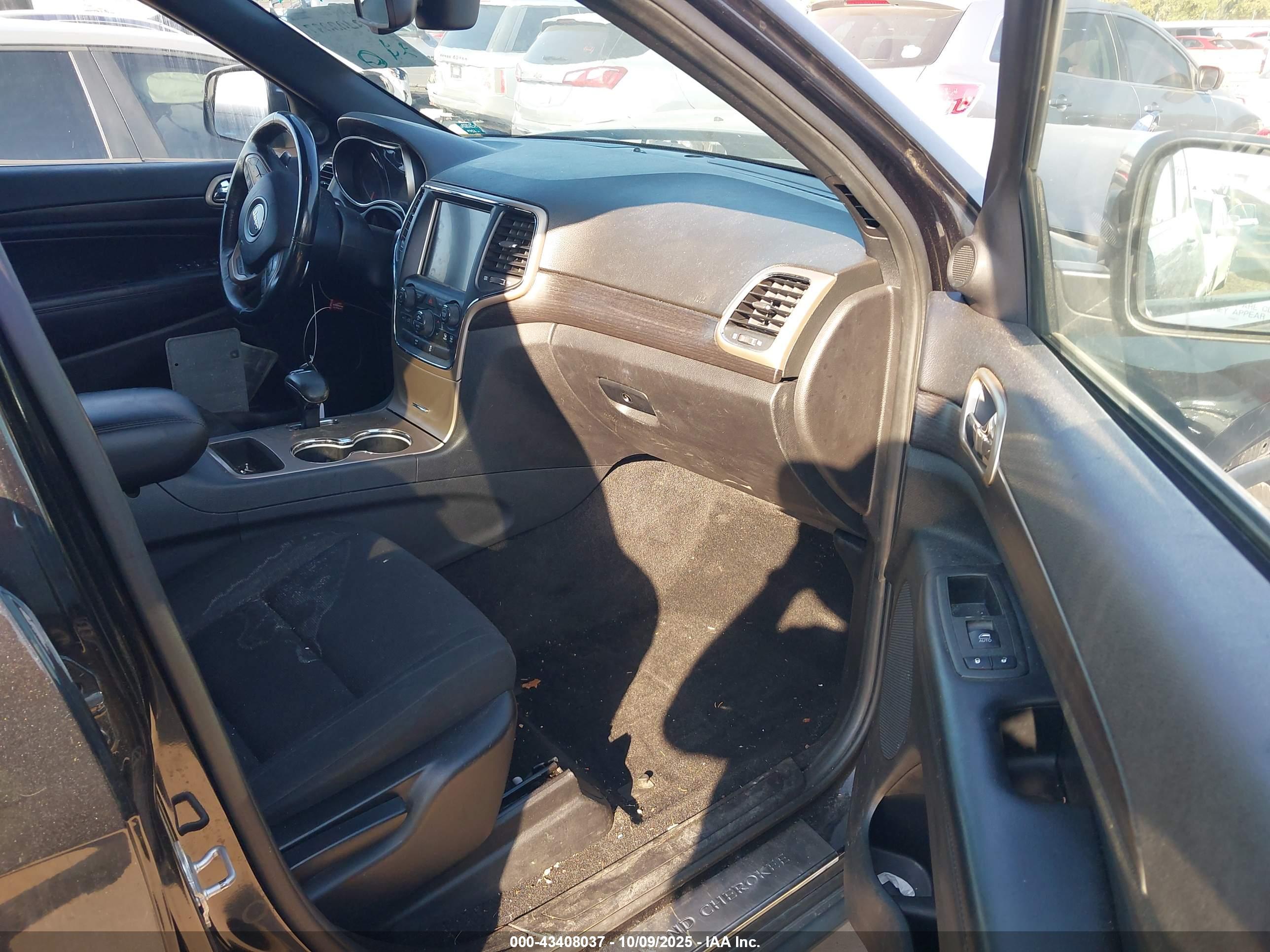 JEEP GRAND image 5