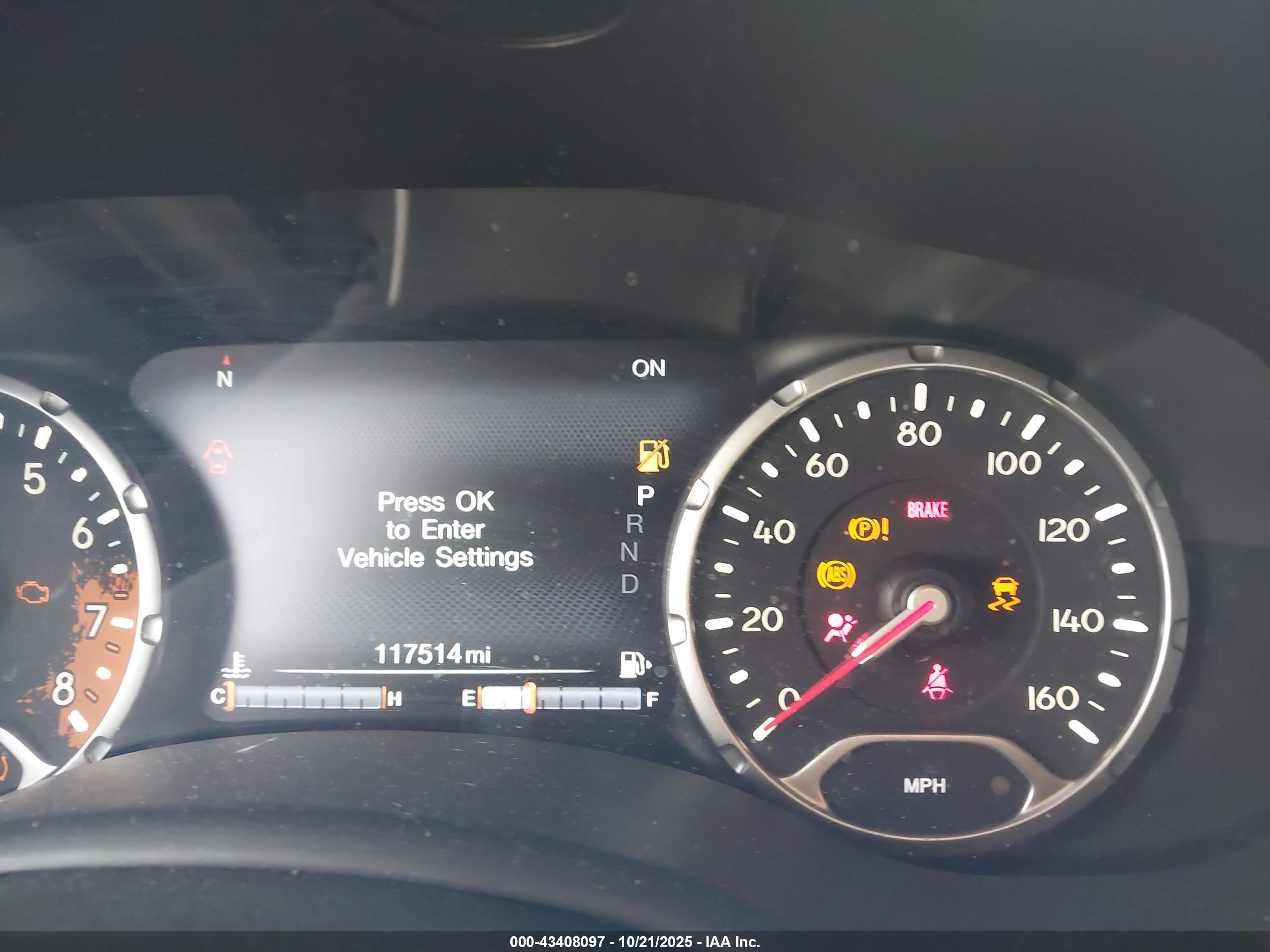 JEEP RENEGADE image 7