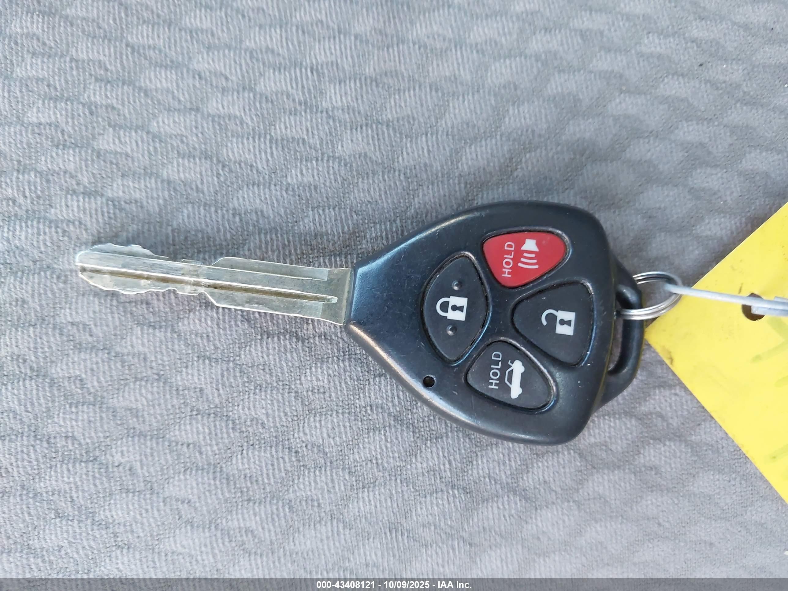 TOYOTA CAMRY image 11