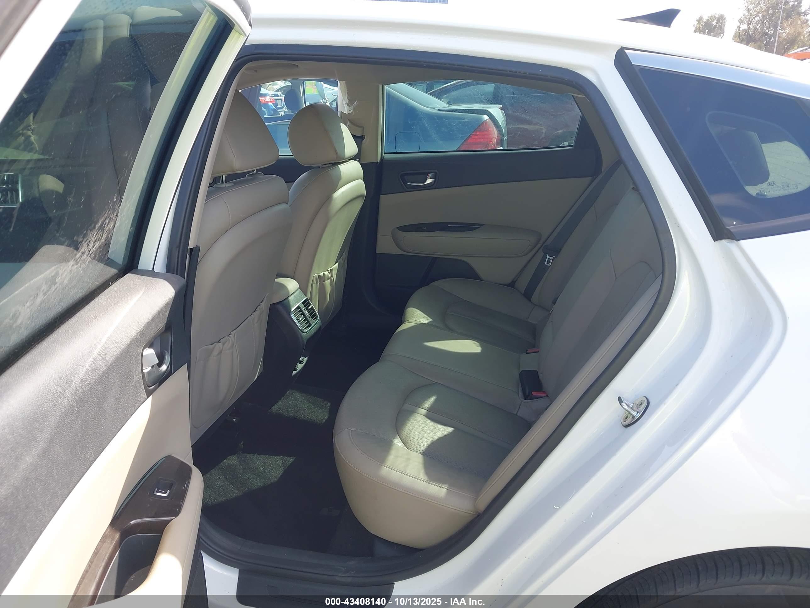 KIA OPTIMA image 8