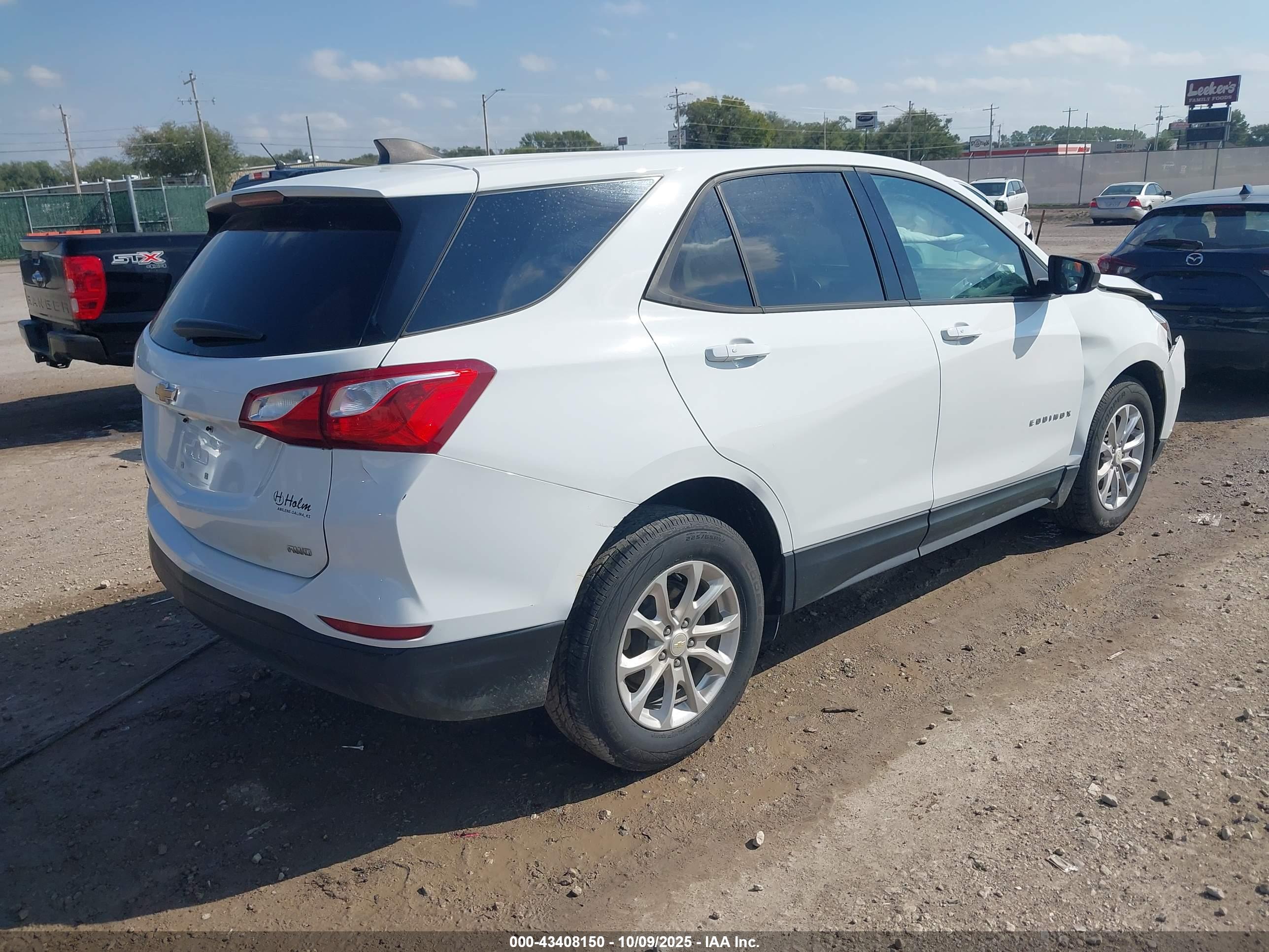 CHEVROLET EQUINOX image 4