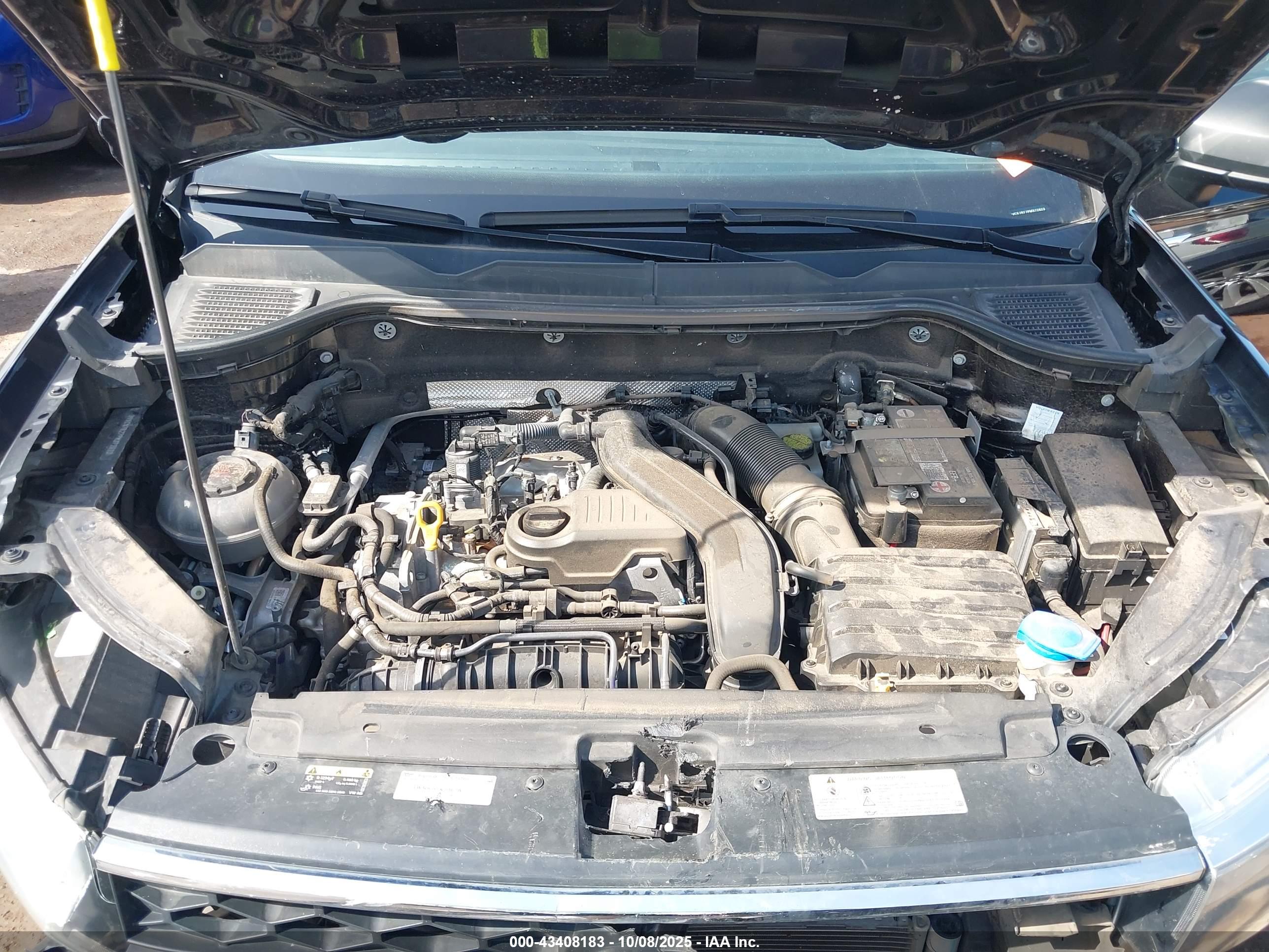 VOLKSWAGEN TAOS image 10