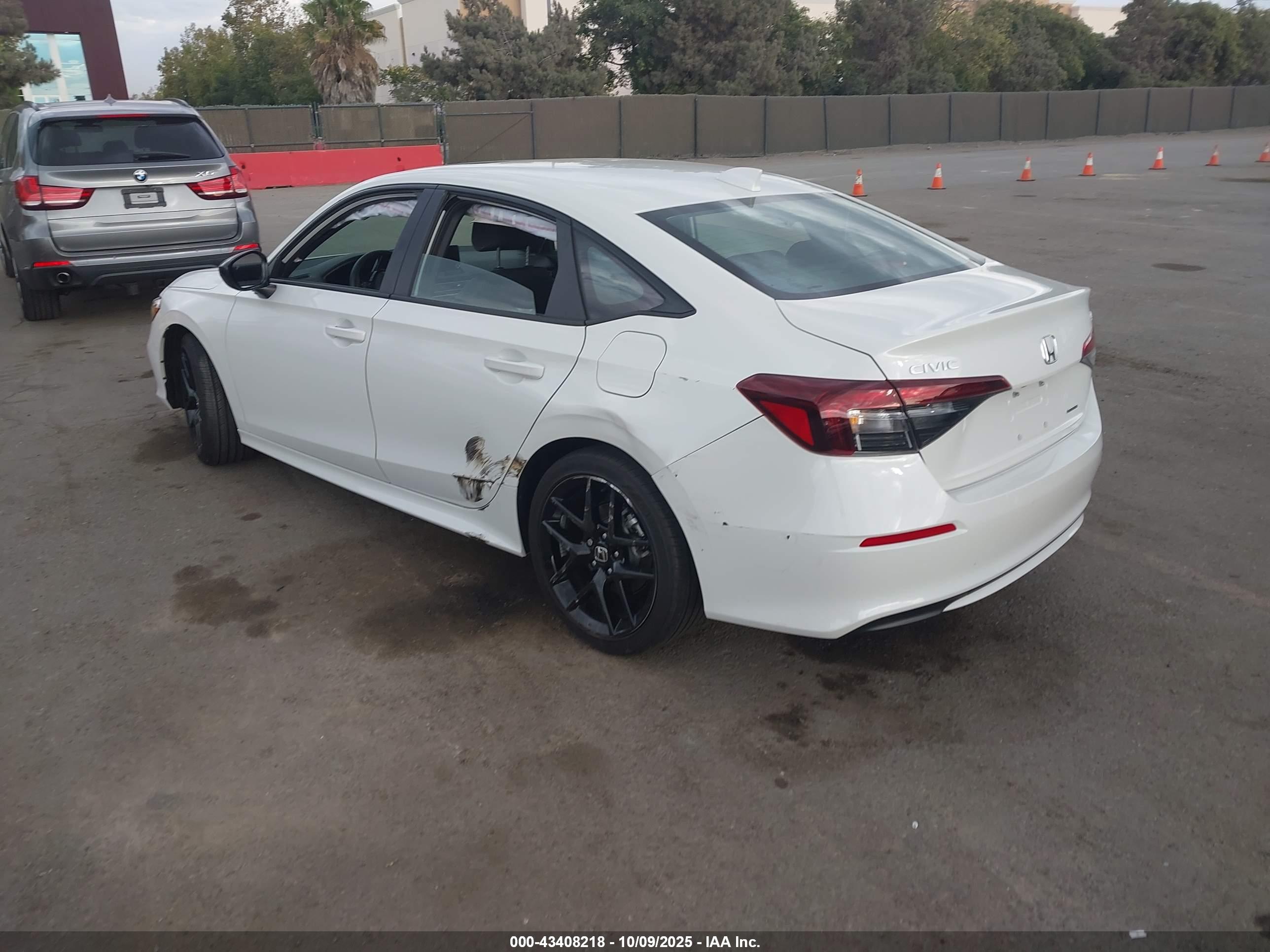 HONDA CIVIC image 3