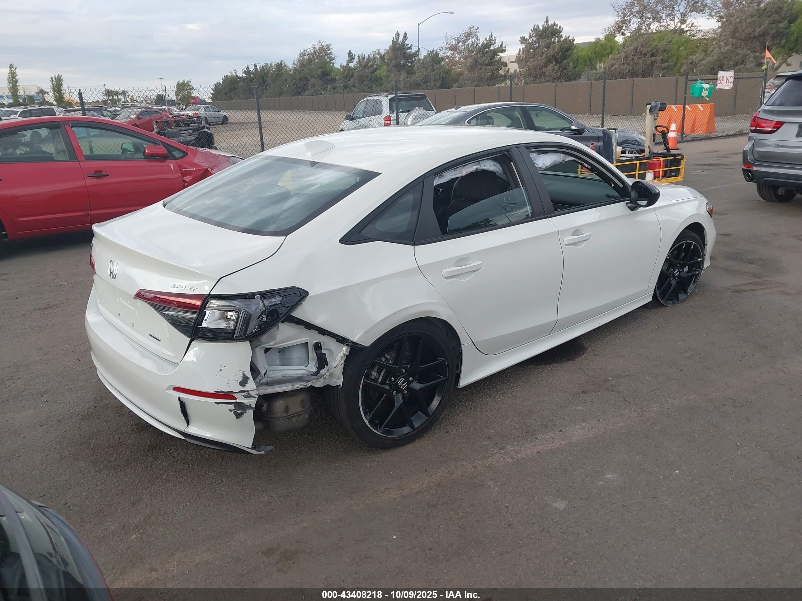 HONDA CIVIC image 4