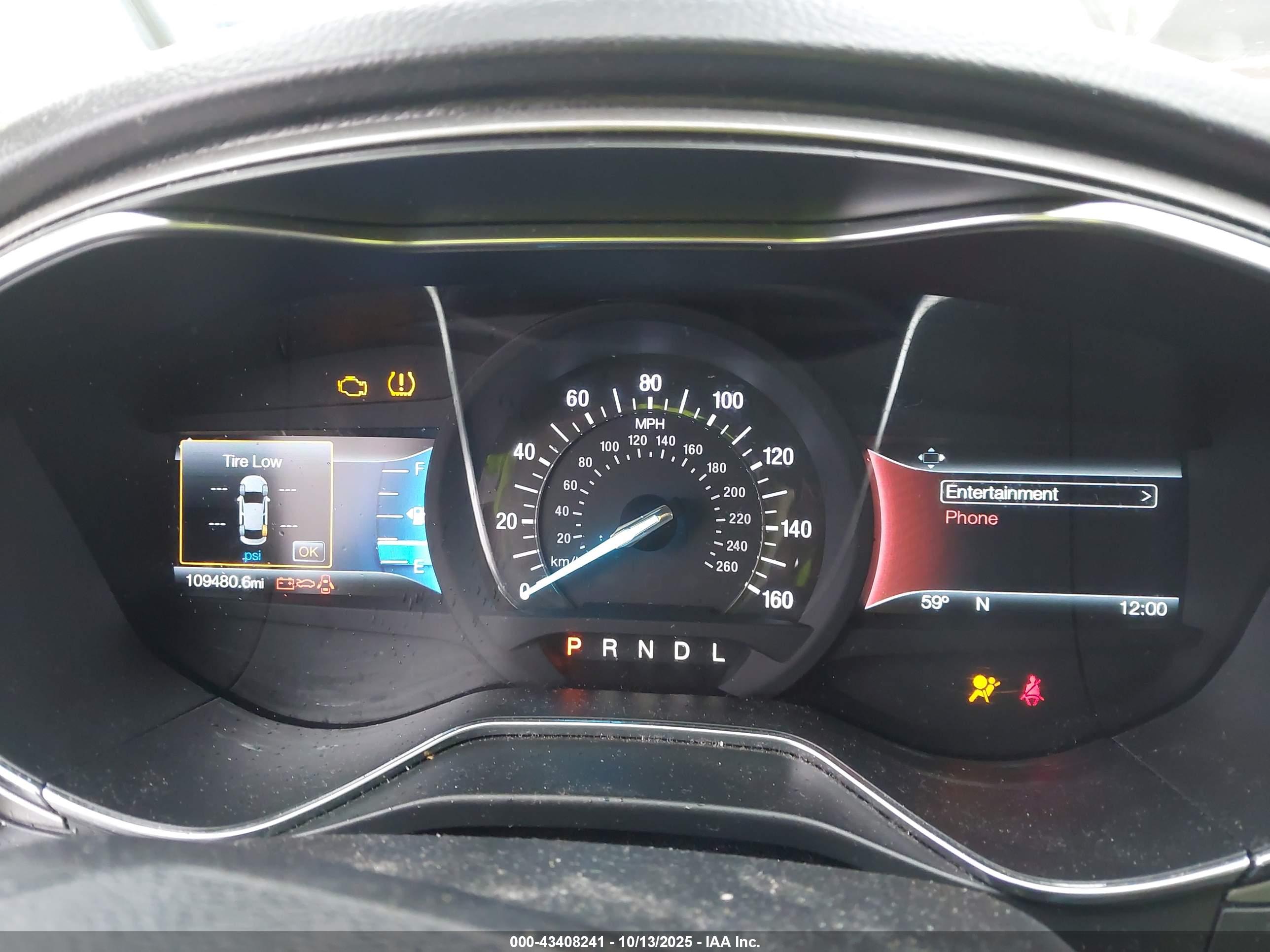 FORD FUSION image 7