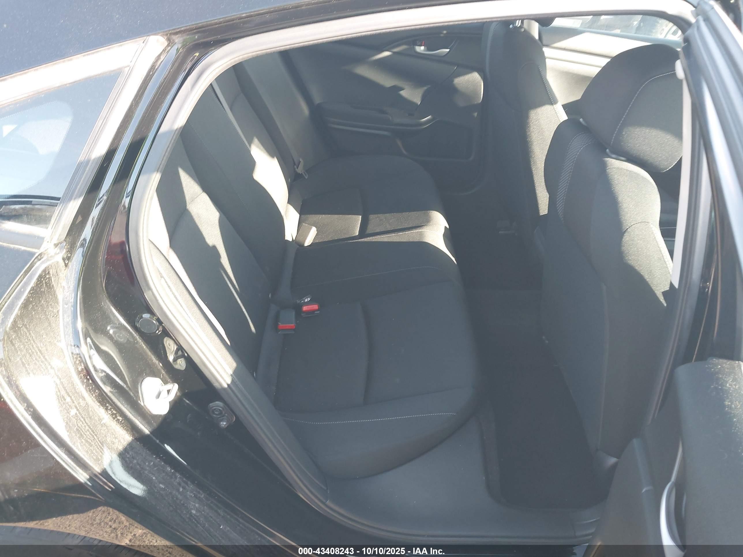 HONDA CIVIC image 8