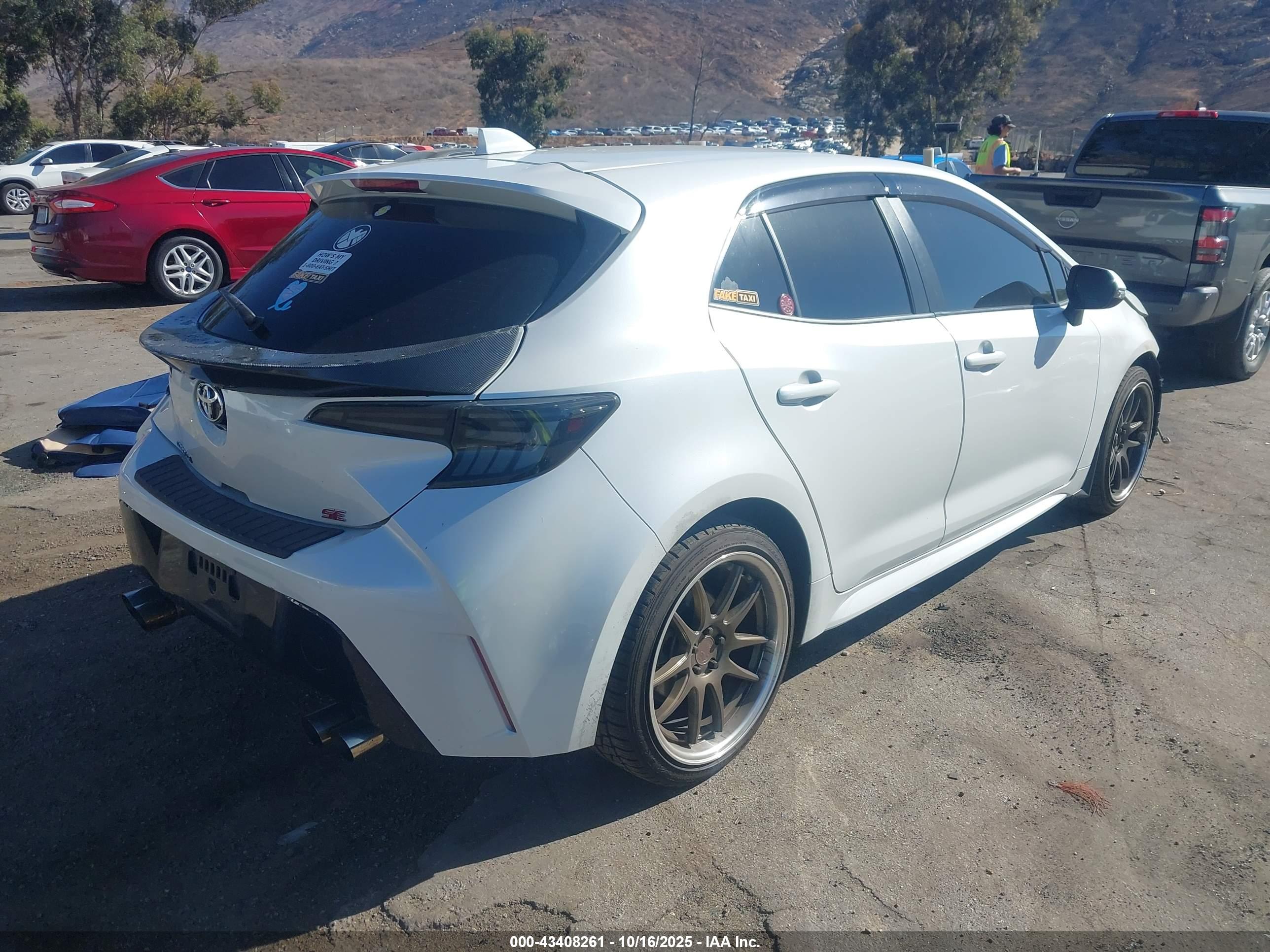 TOYOTA COROLLA image 4