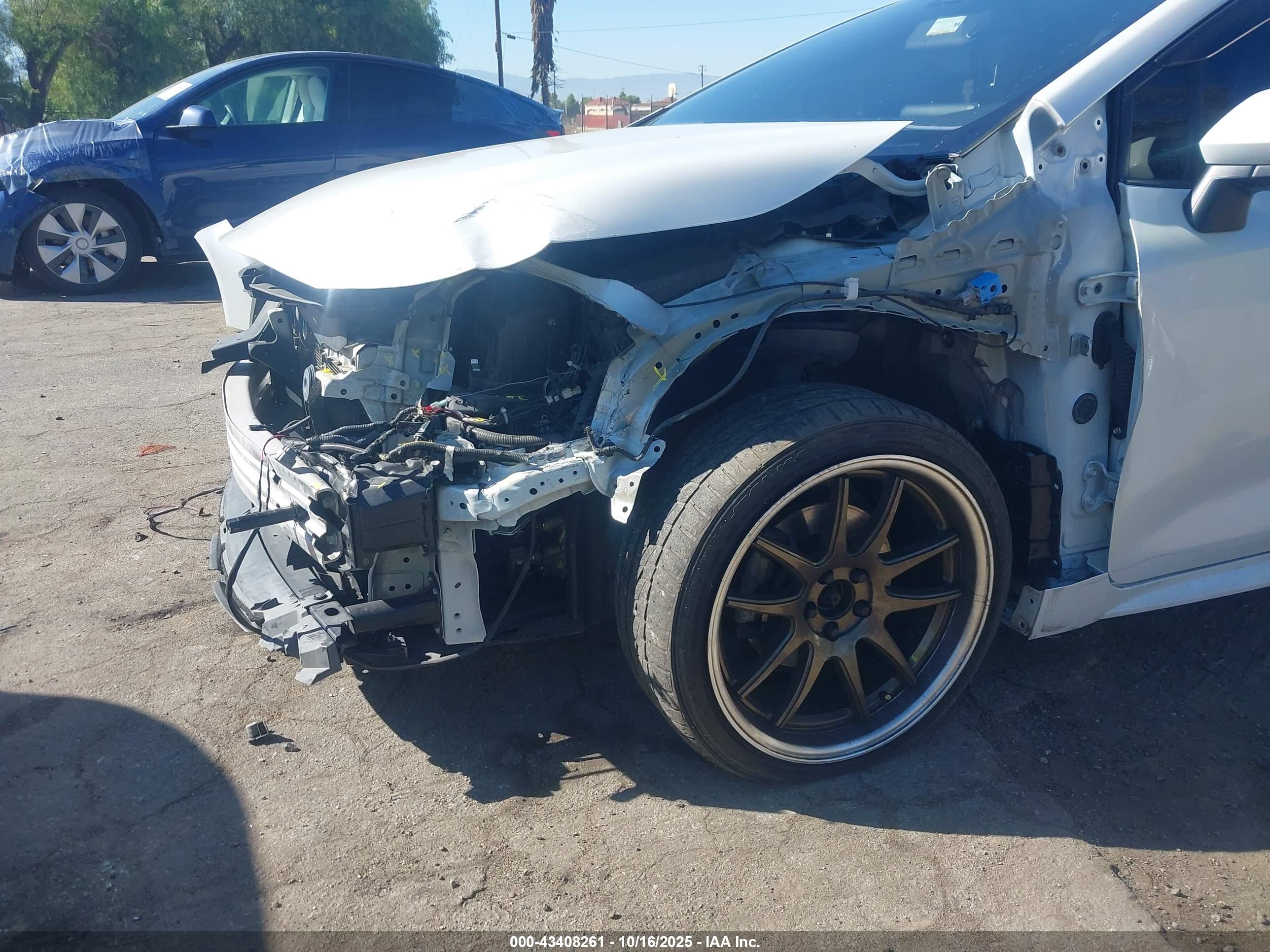 TOYOTA COROLLA image 6