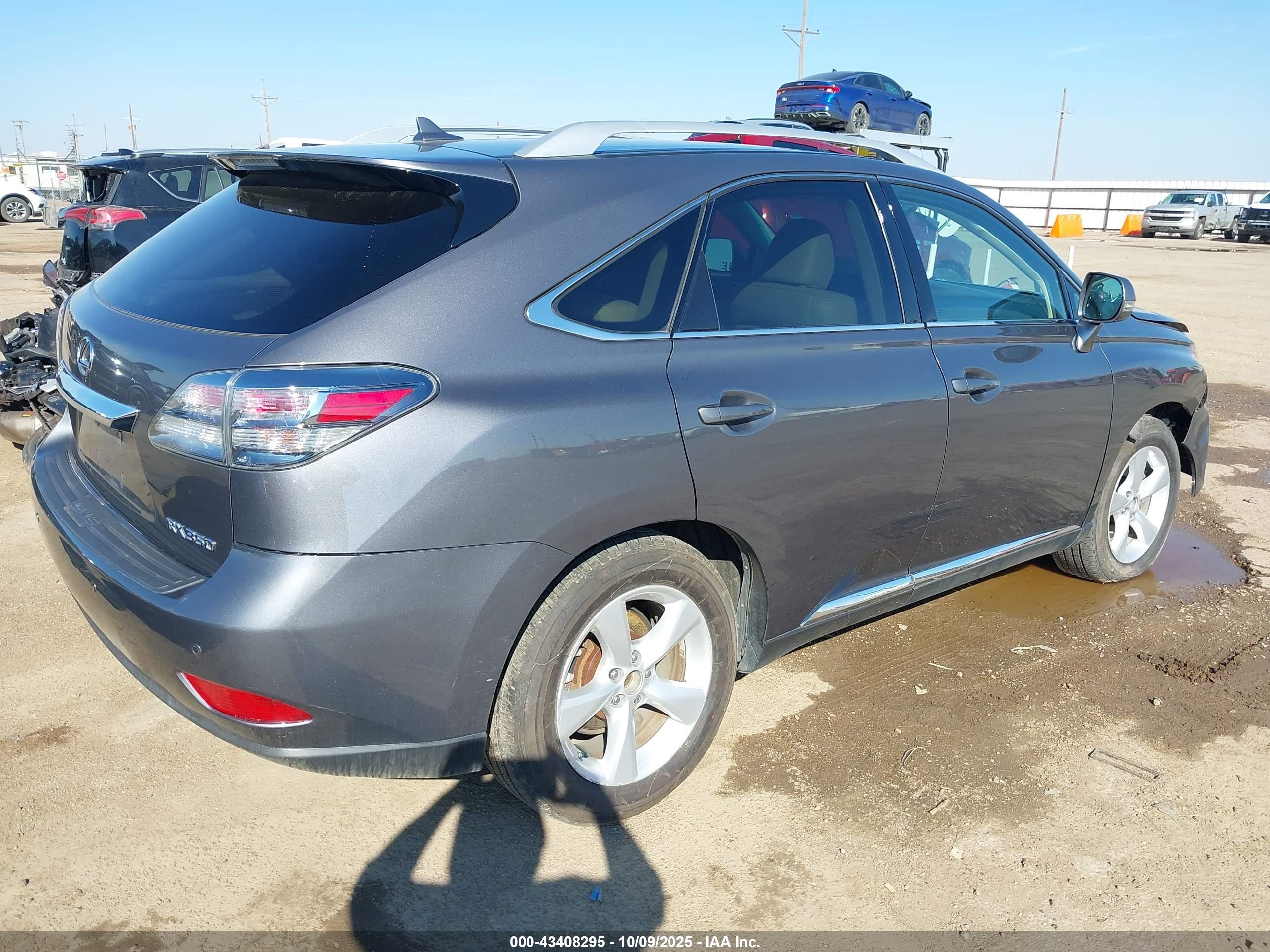 LEXUS RX image 4