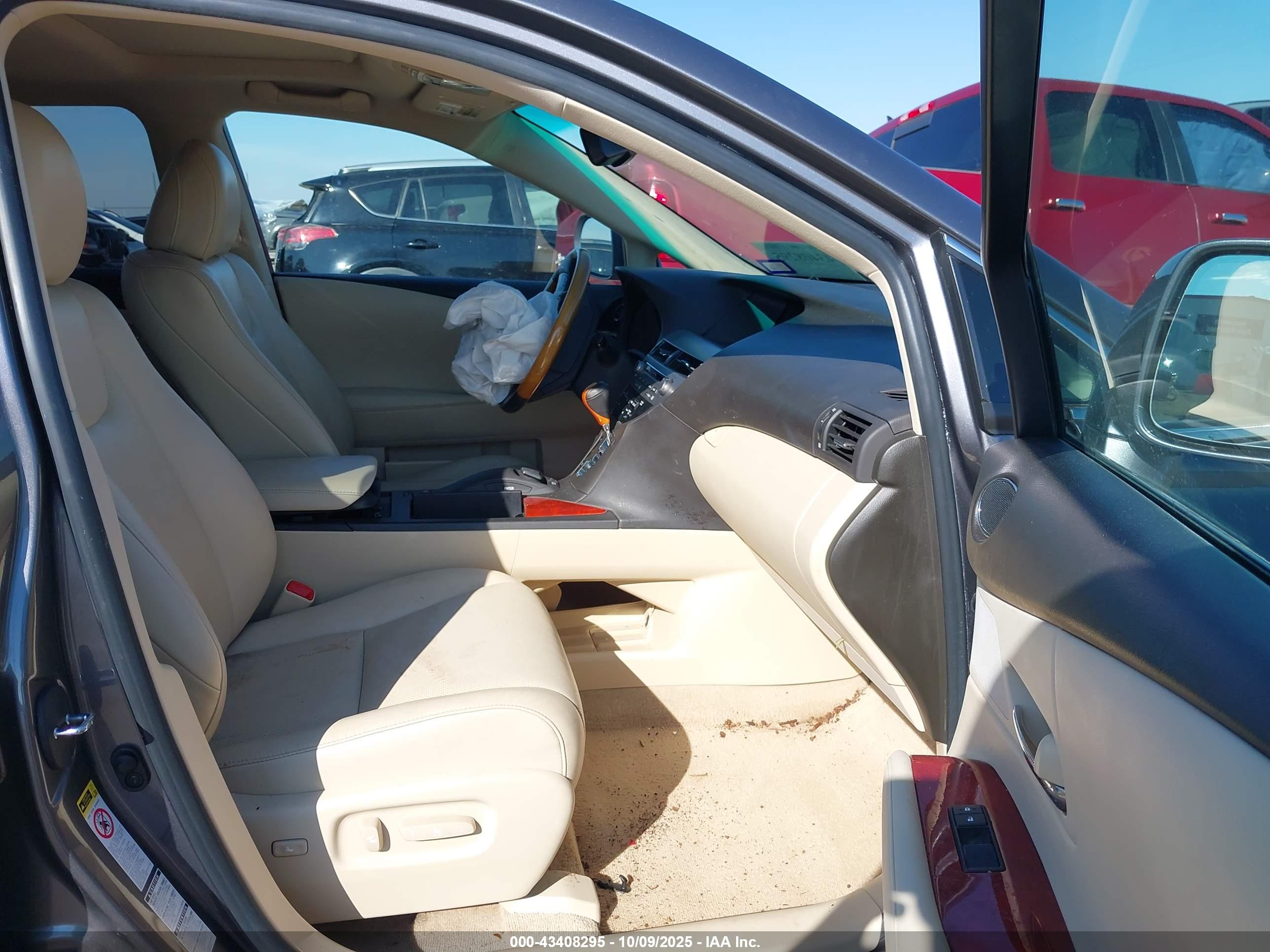 LEXUS RX image 5