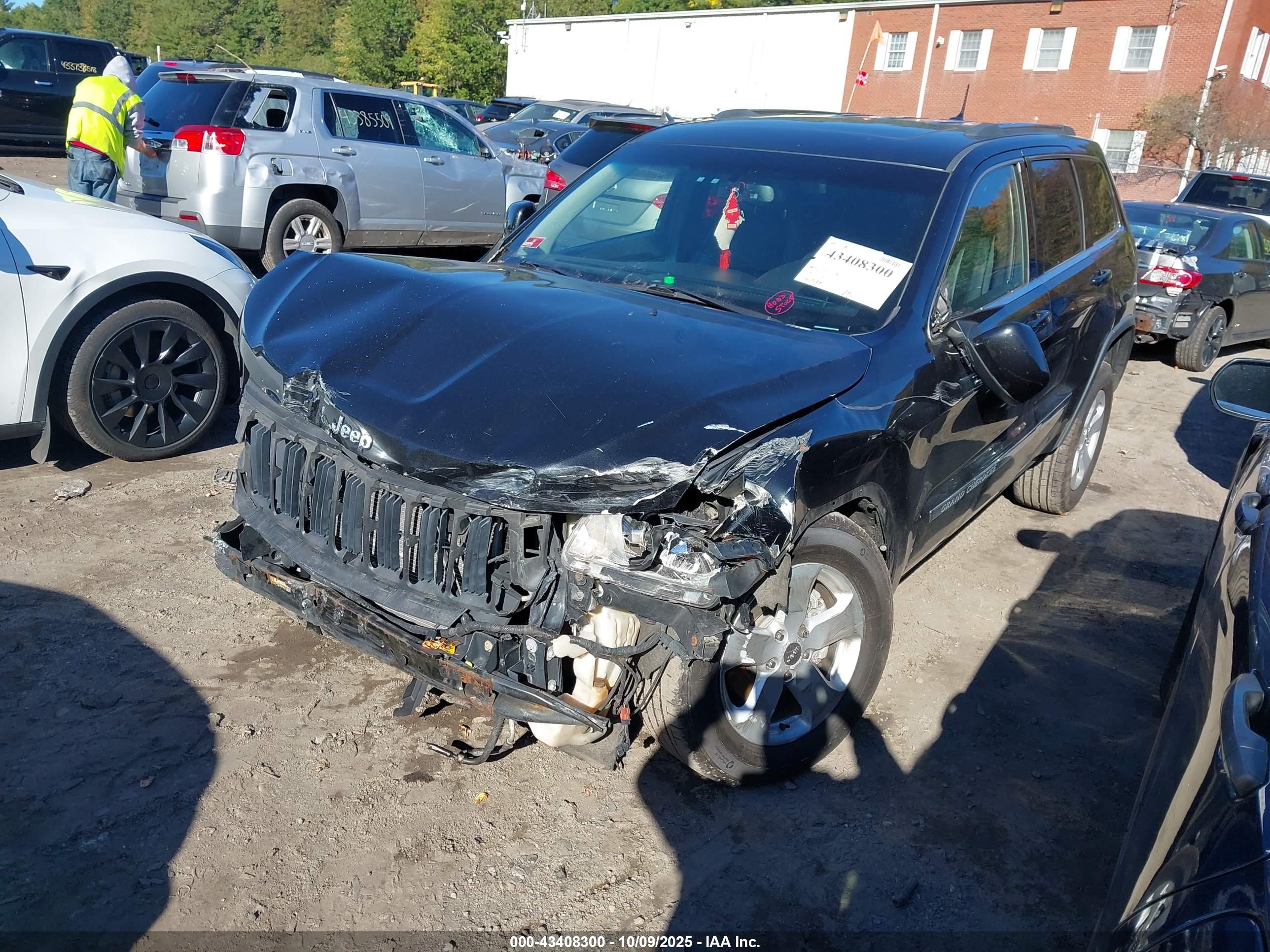 JEEP GRAND image 2