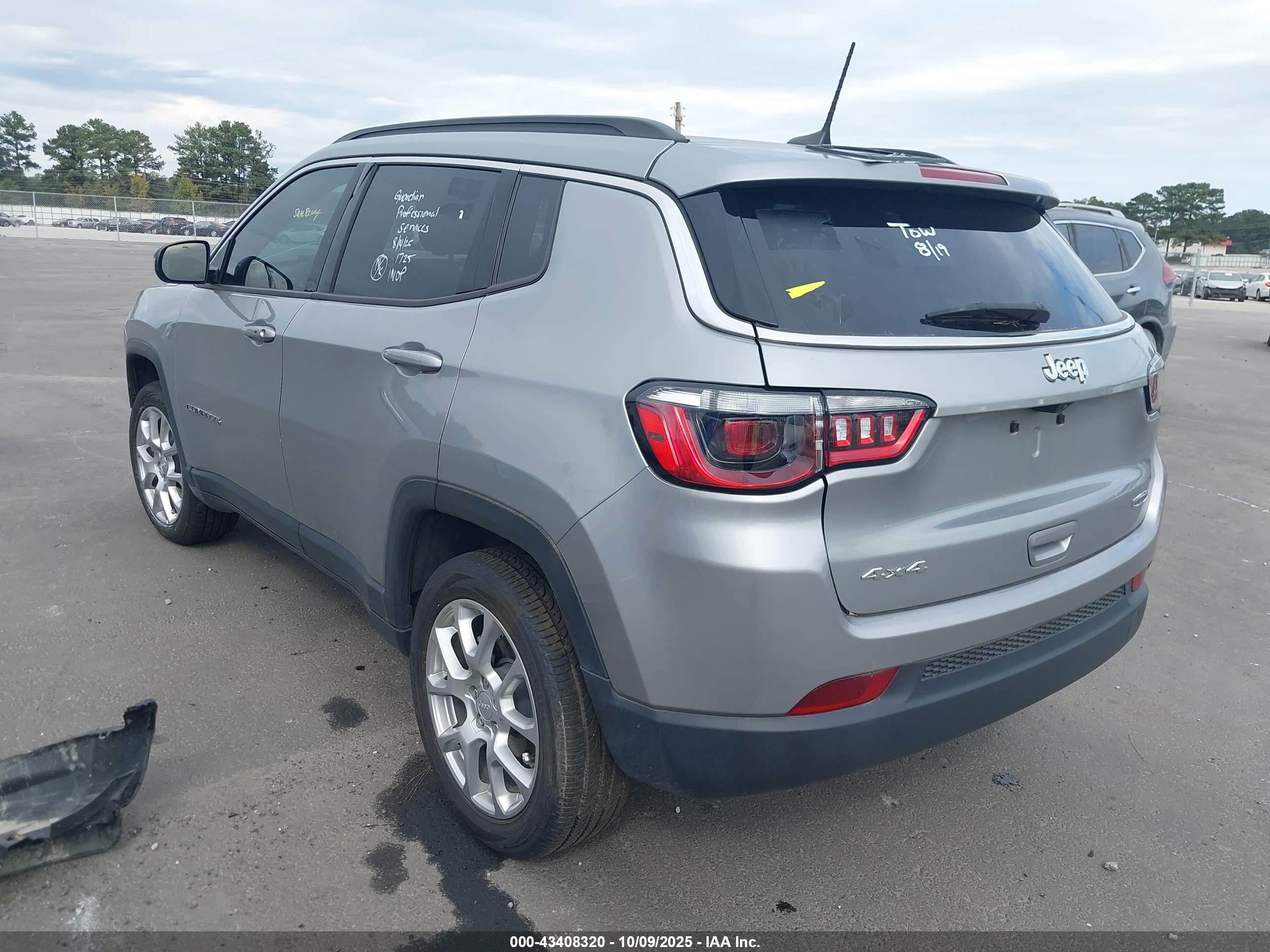 JEEP COMPASS image 3