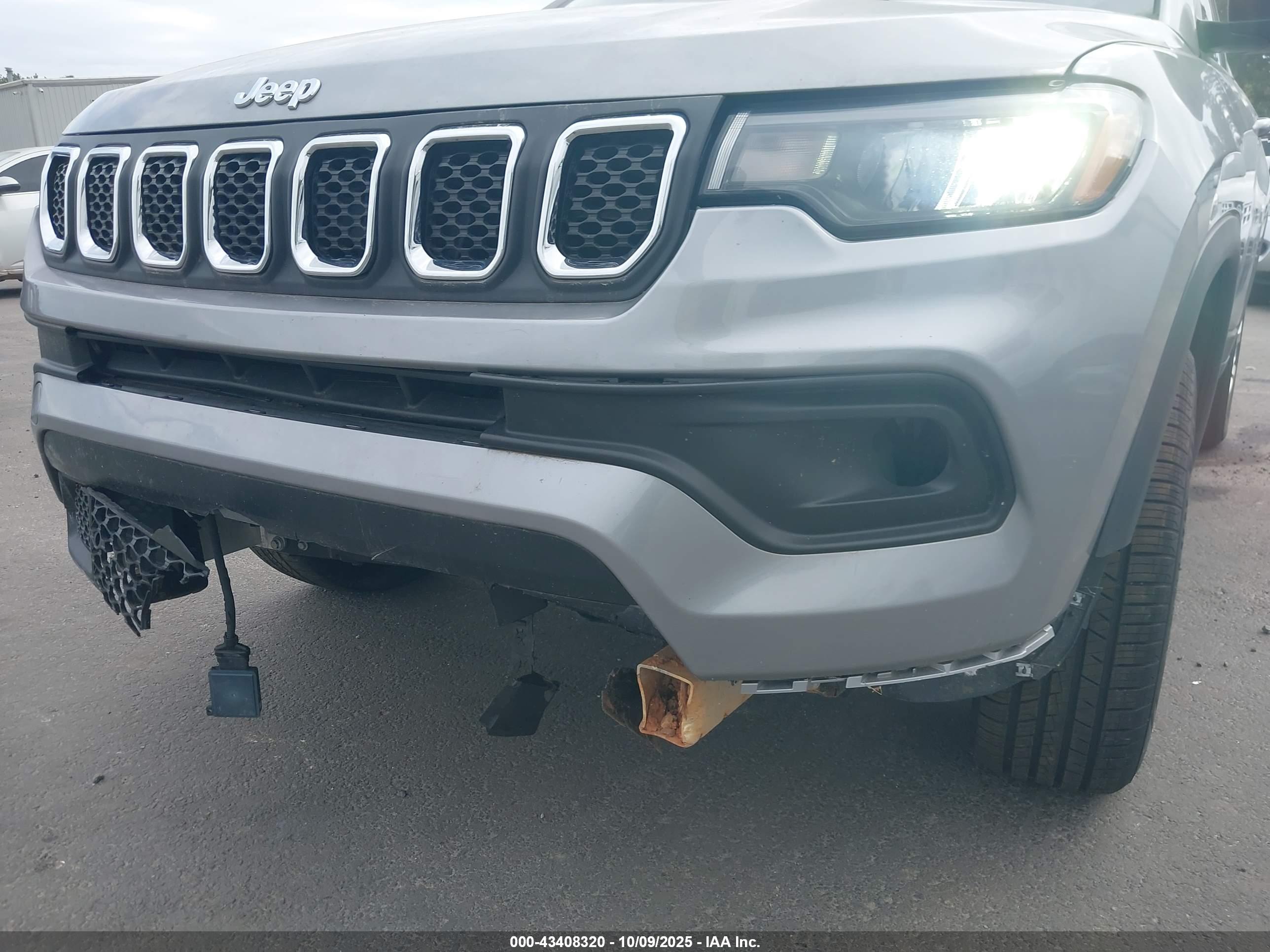 JEEP COMPASS image 6
