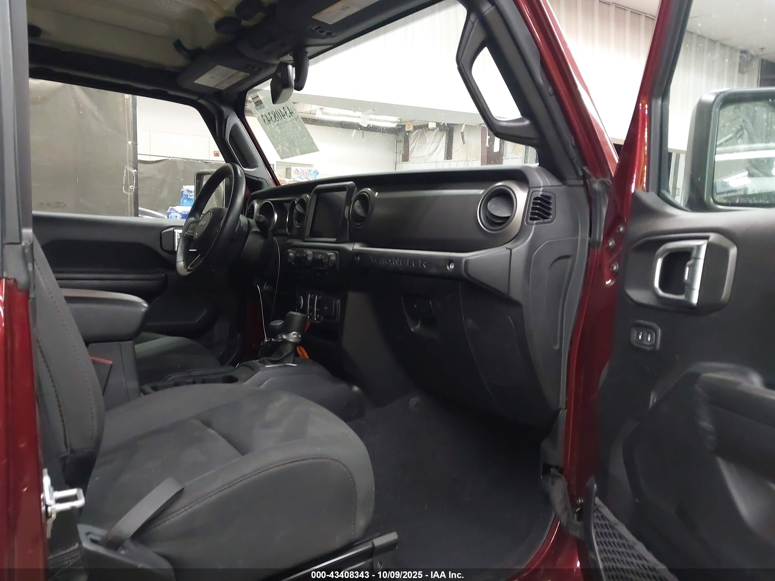 JEEP WRANGLER image 5