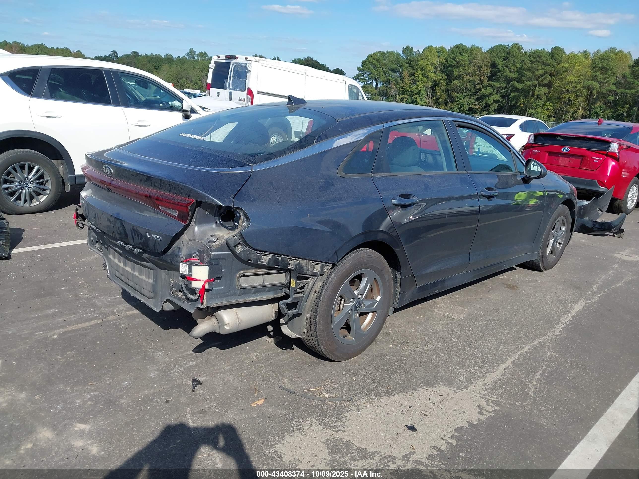 KIA K5 image 4