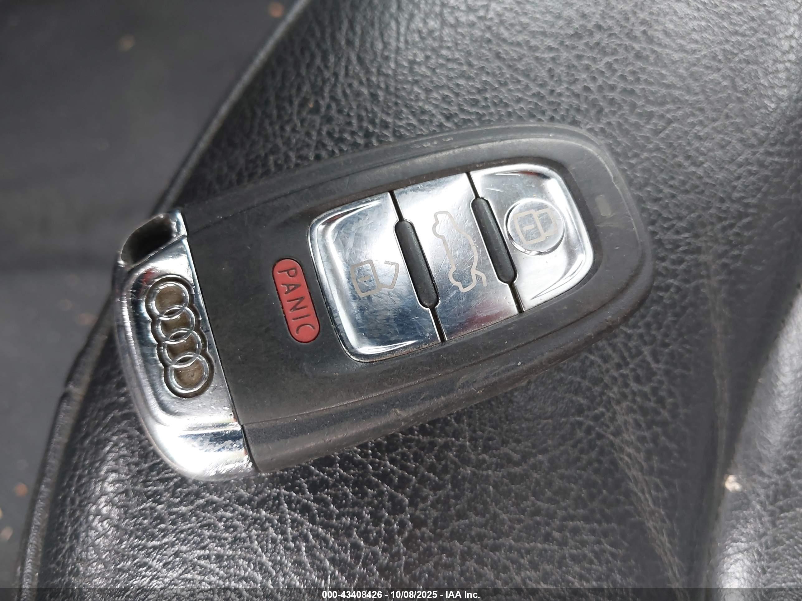 AUDI A4 image 11