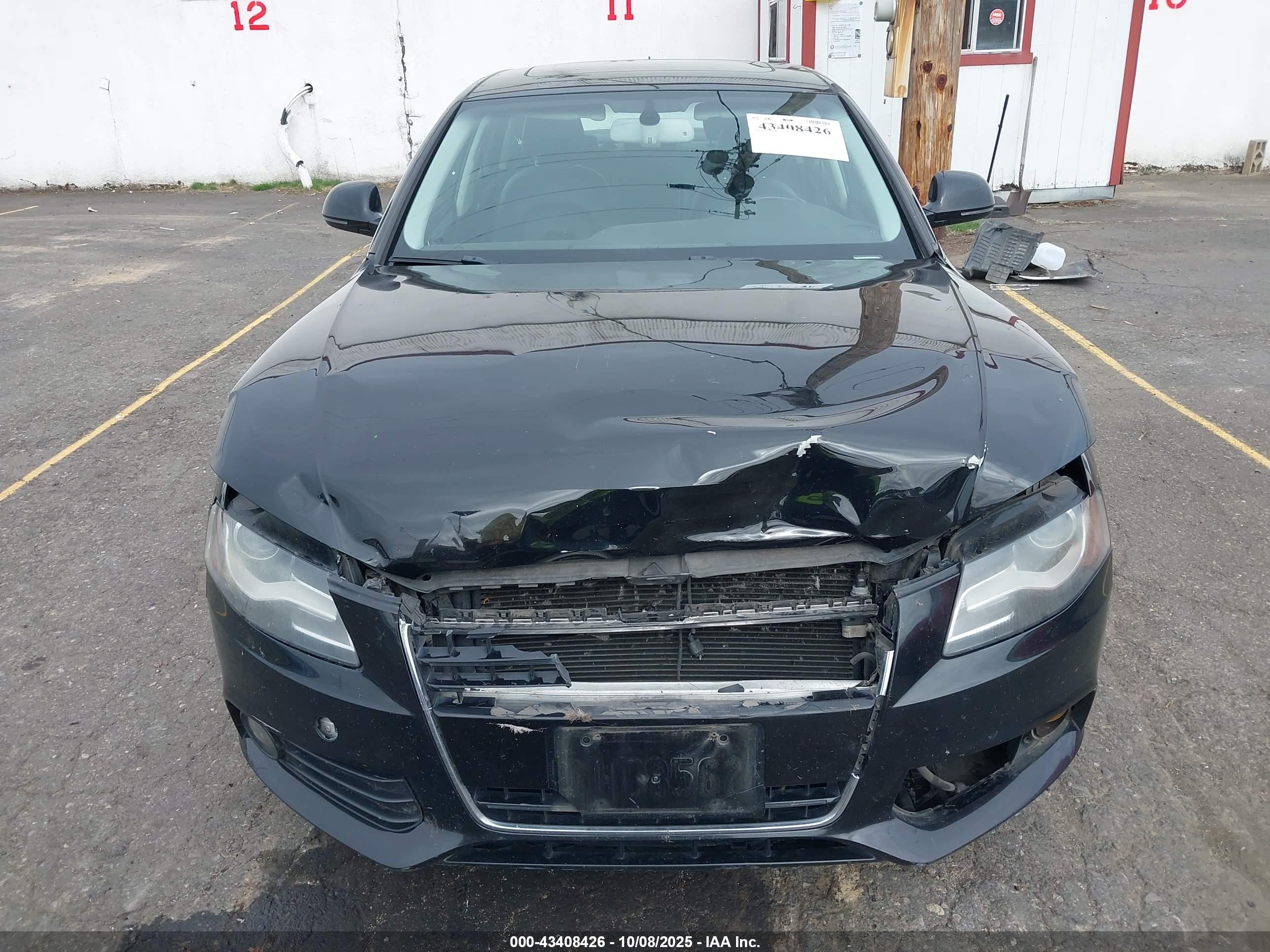 AUDI A4 image 6