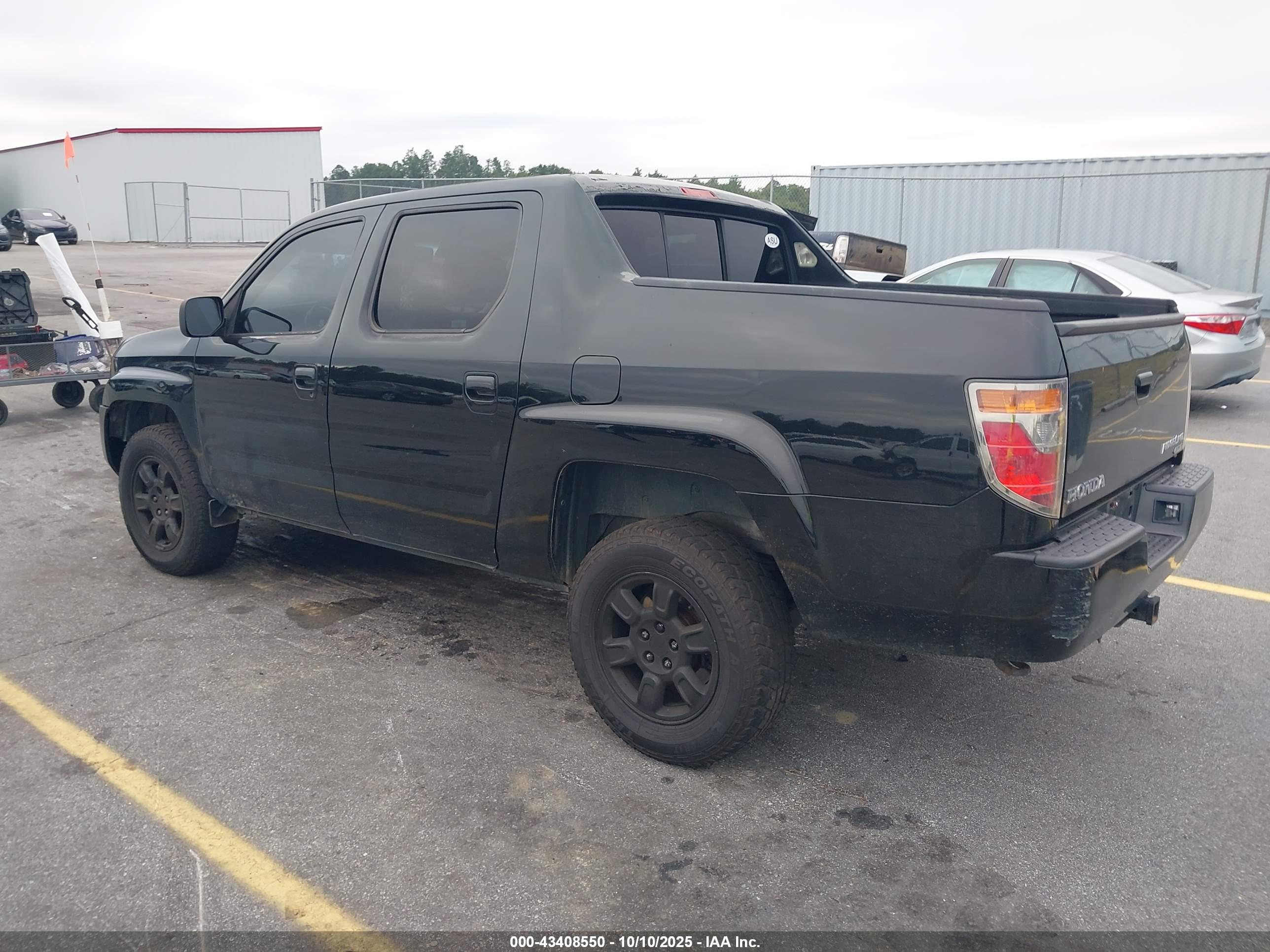 HONDA RIDGELINE image 3