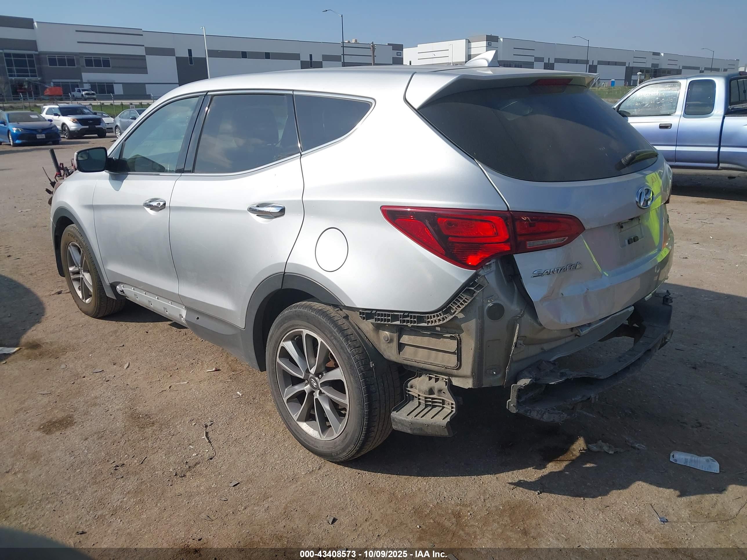HYUNDAI SANTA image 3