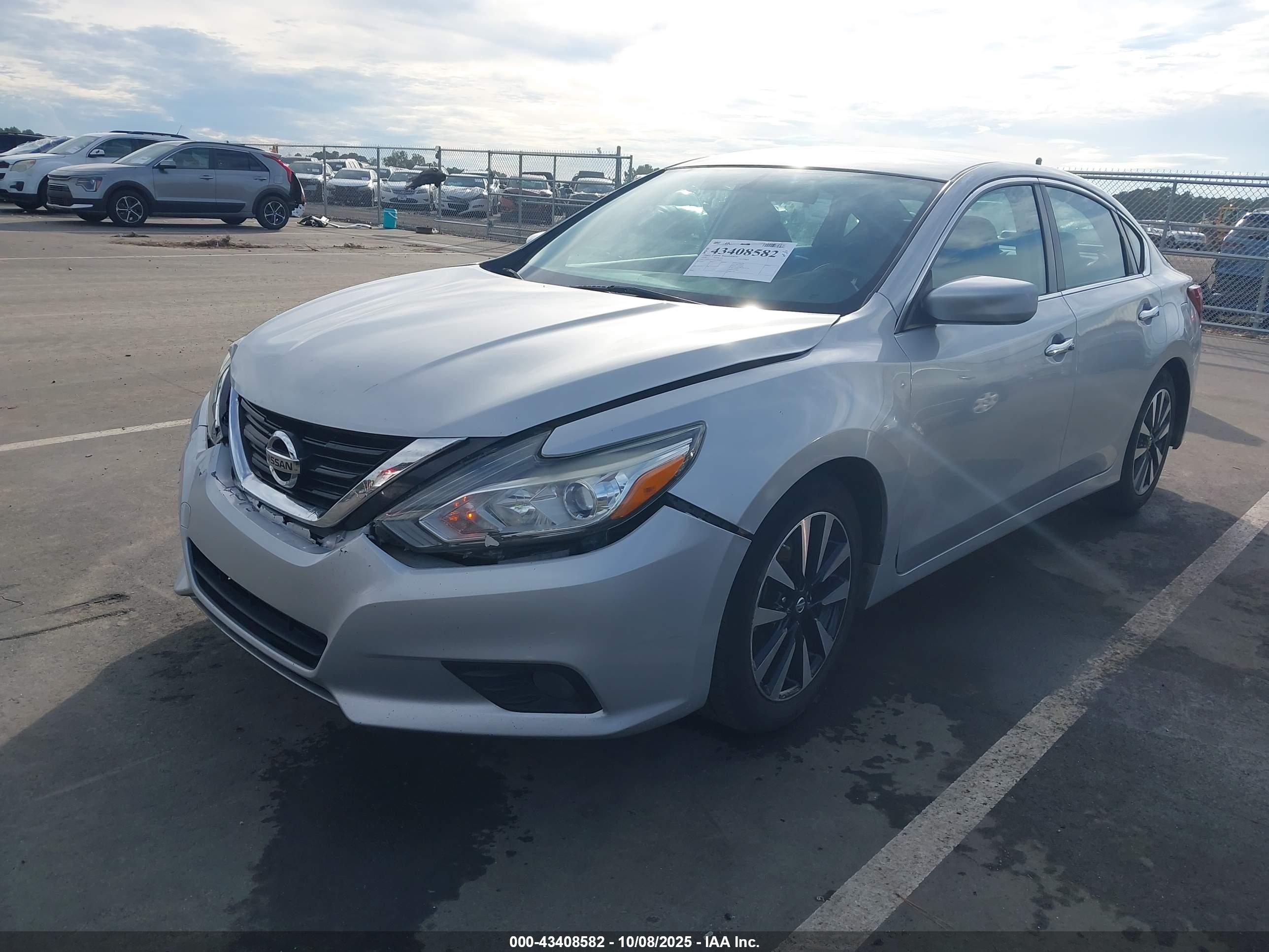 NISSAN ALTIMA image 2