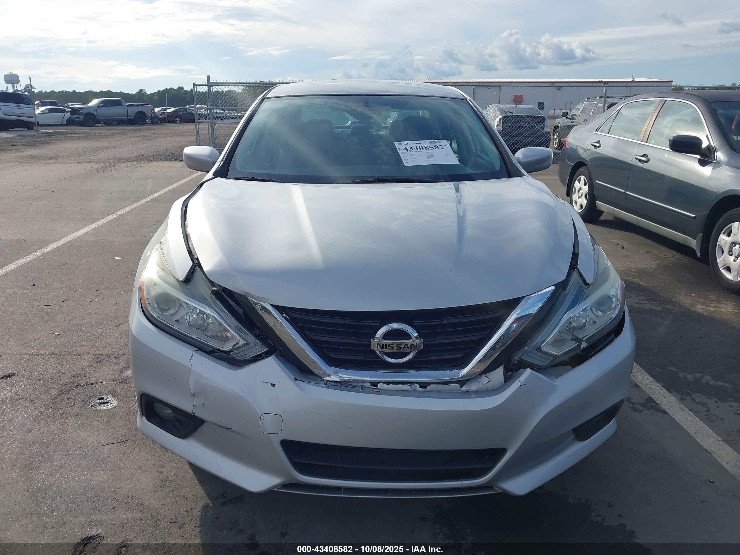 NISSAN ALTIMA image 6
