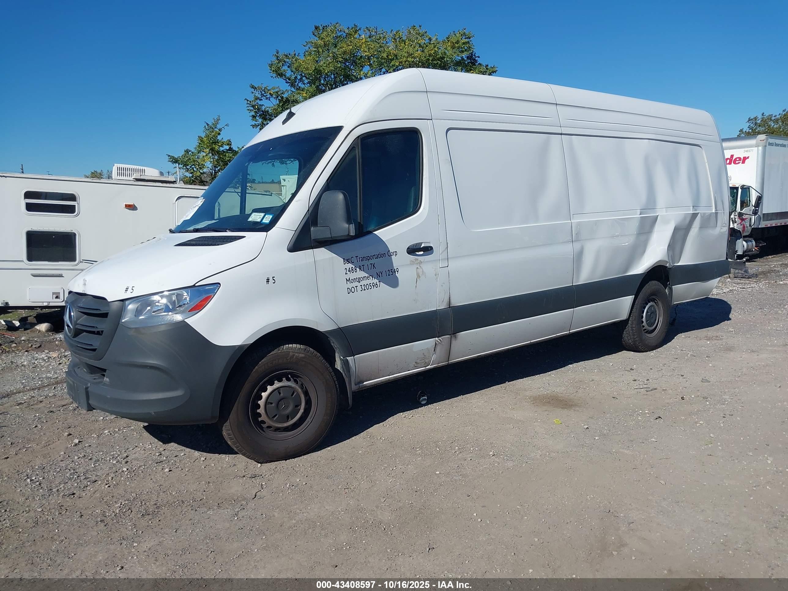 MERCEDES-BENZ SPRINTER image 2