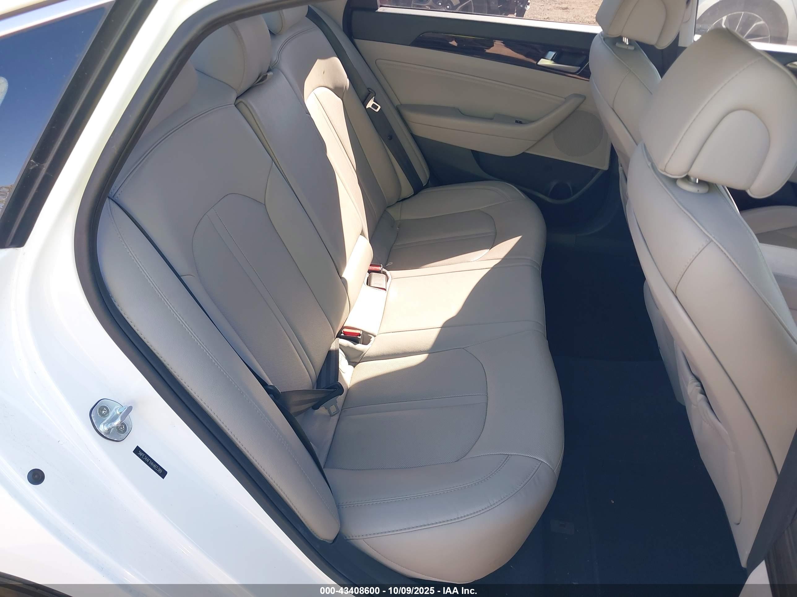 HYUNDAI SONATA image 8