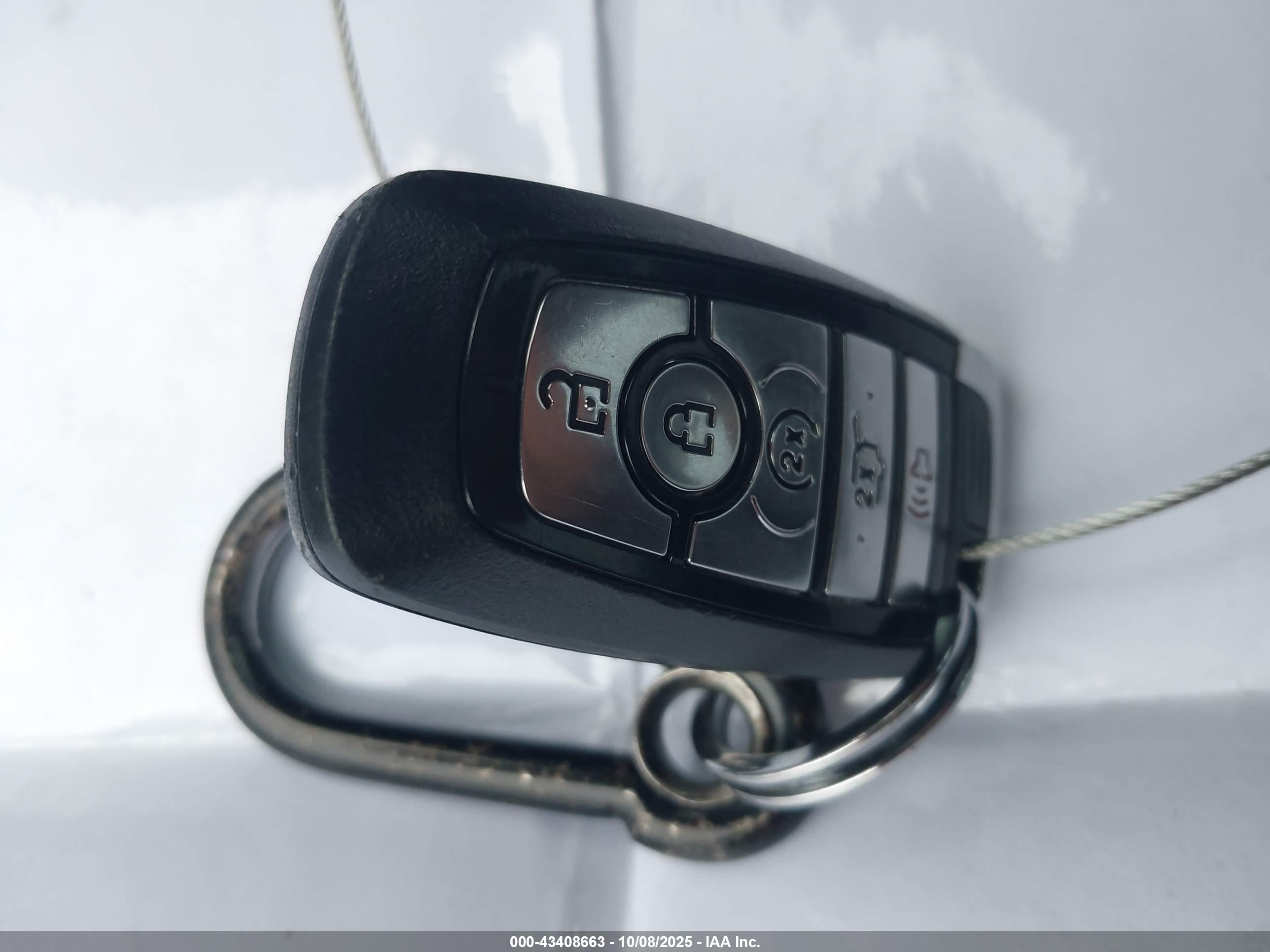 FORD EXPLORER image 11