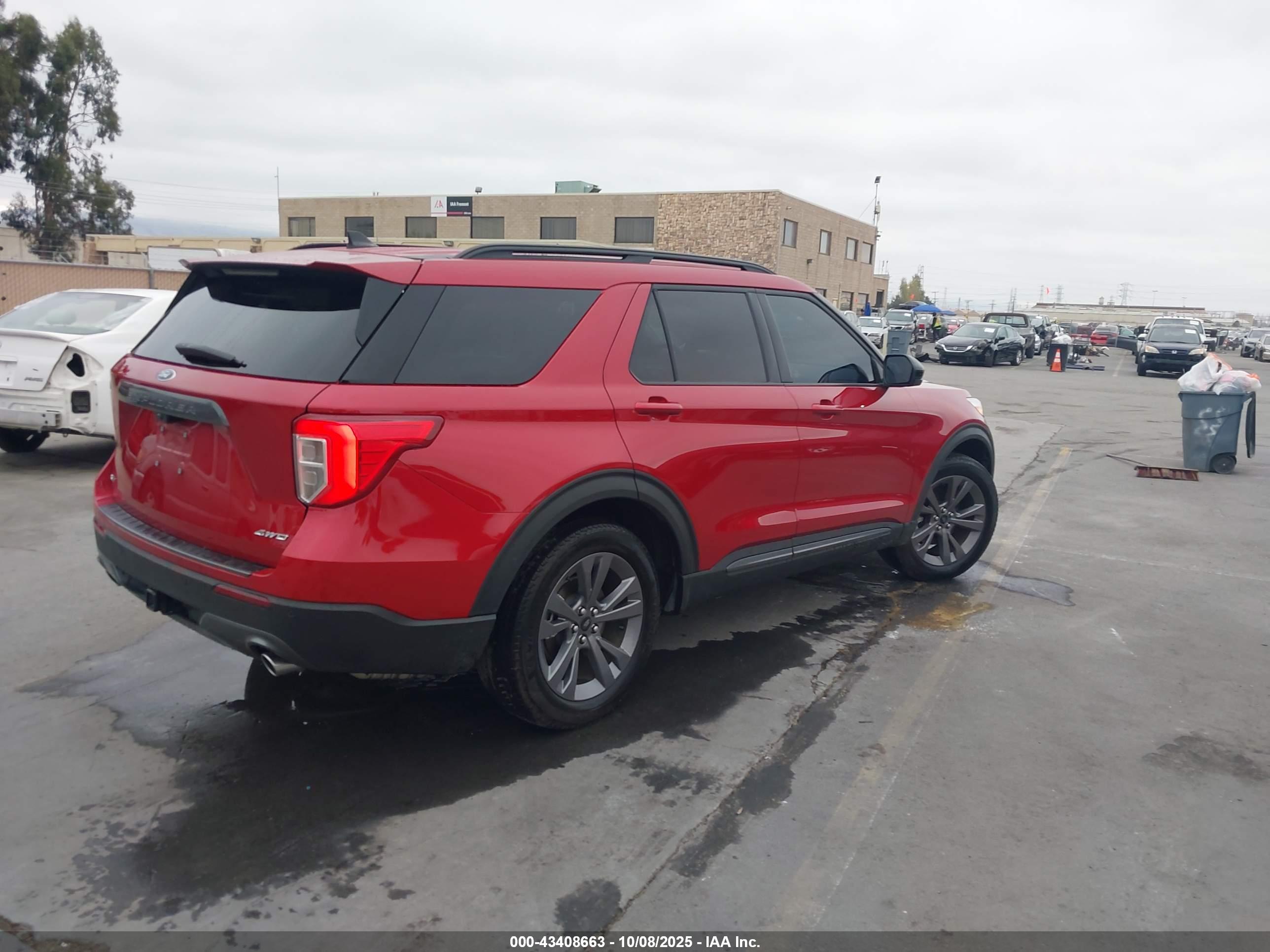 FORD EXPLORER image 4