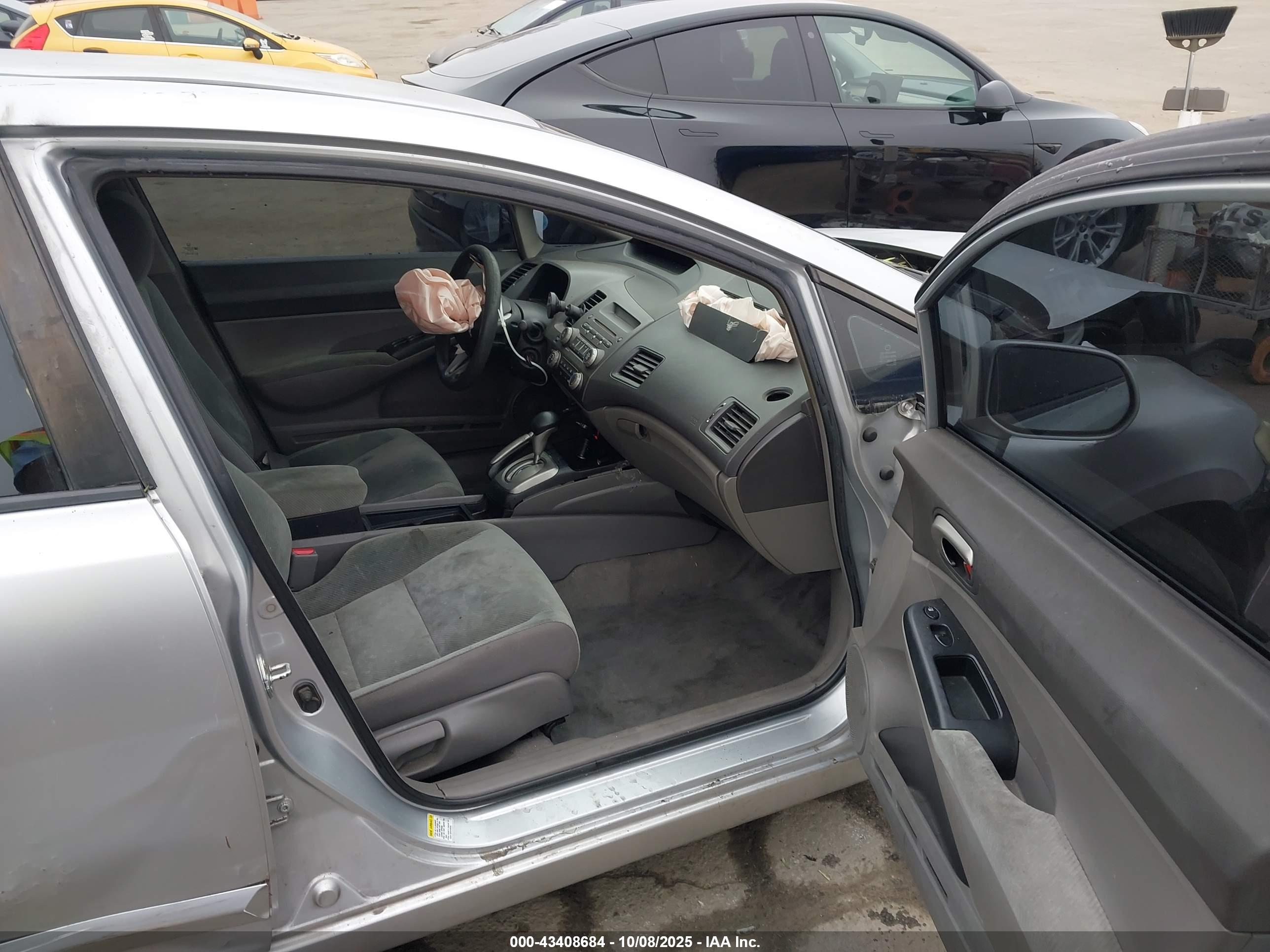 HONDA CIVIC image 5