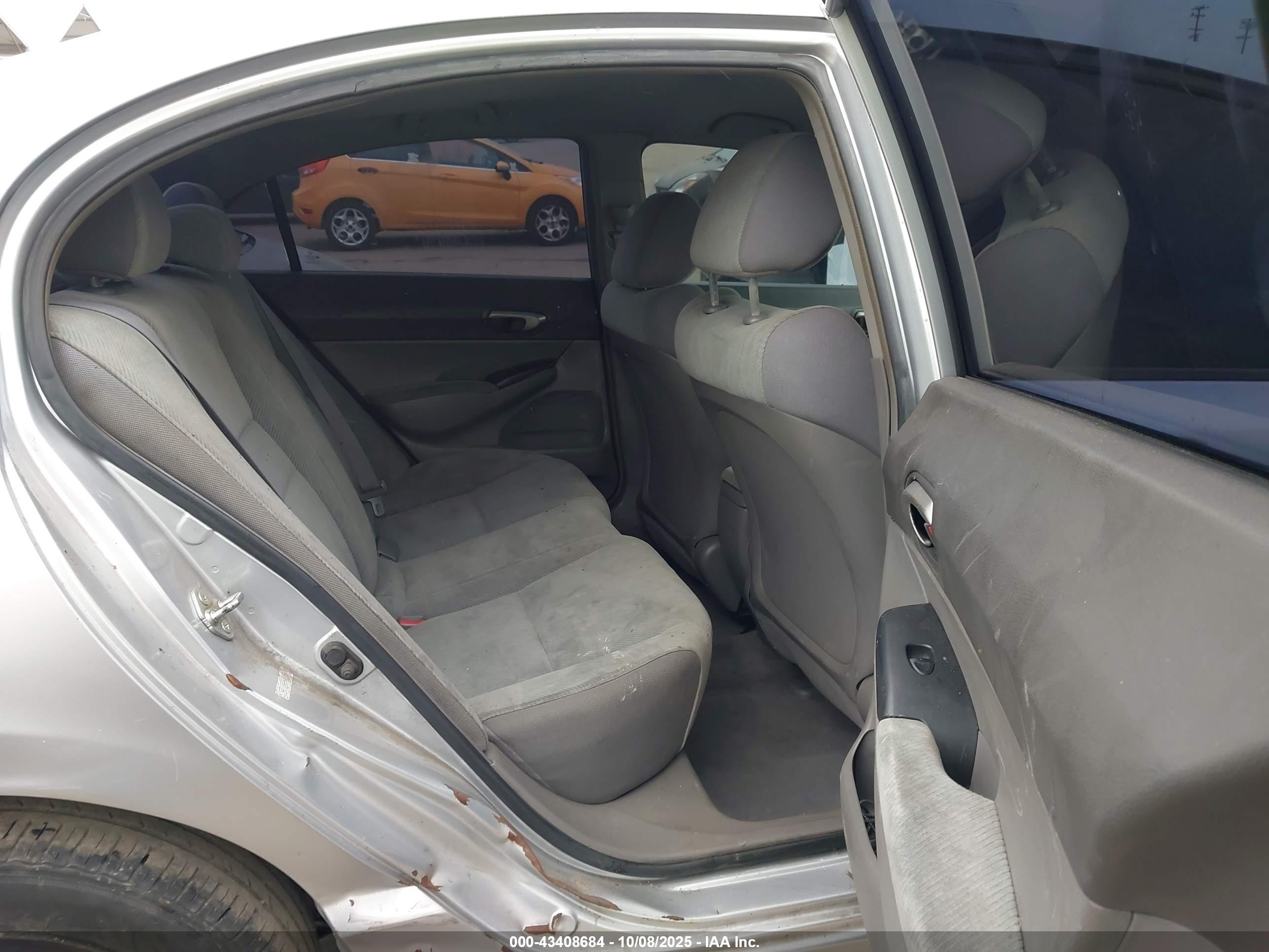 HONDA CIVIC image 8