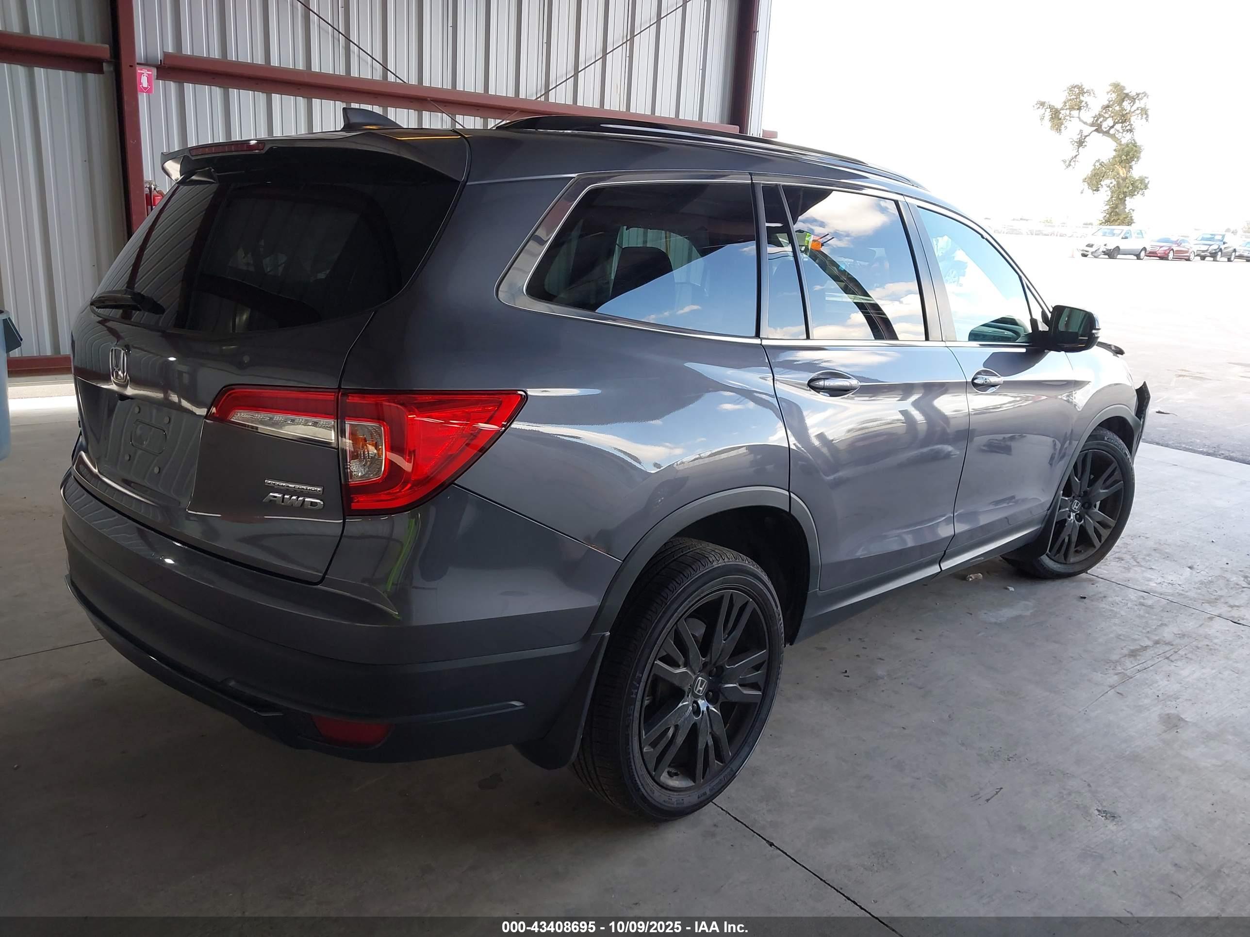 HONDA PILOT image 4