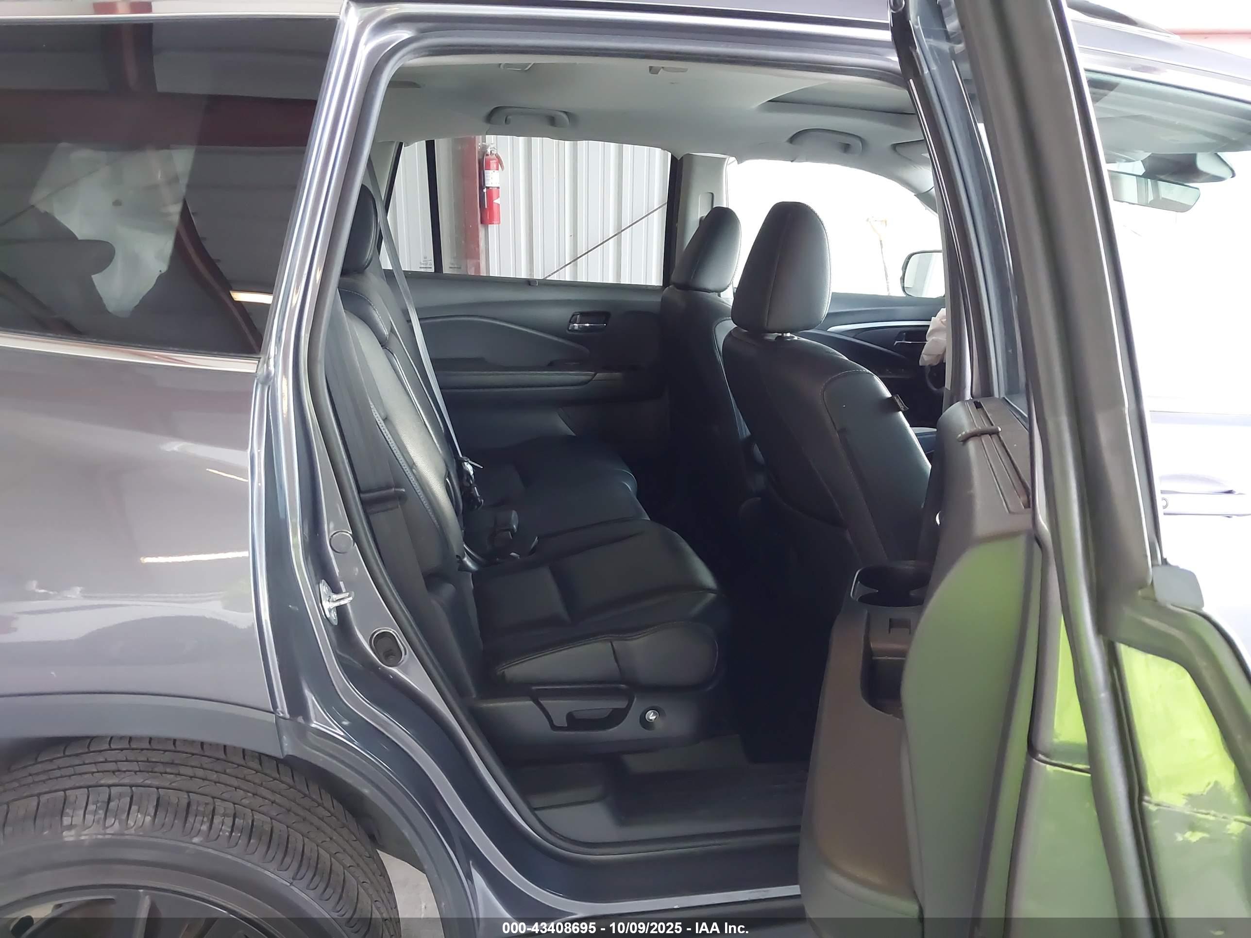 HONDA PILOT image 8