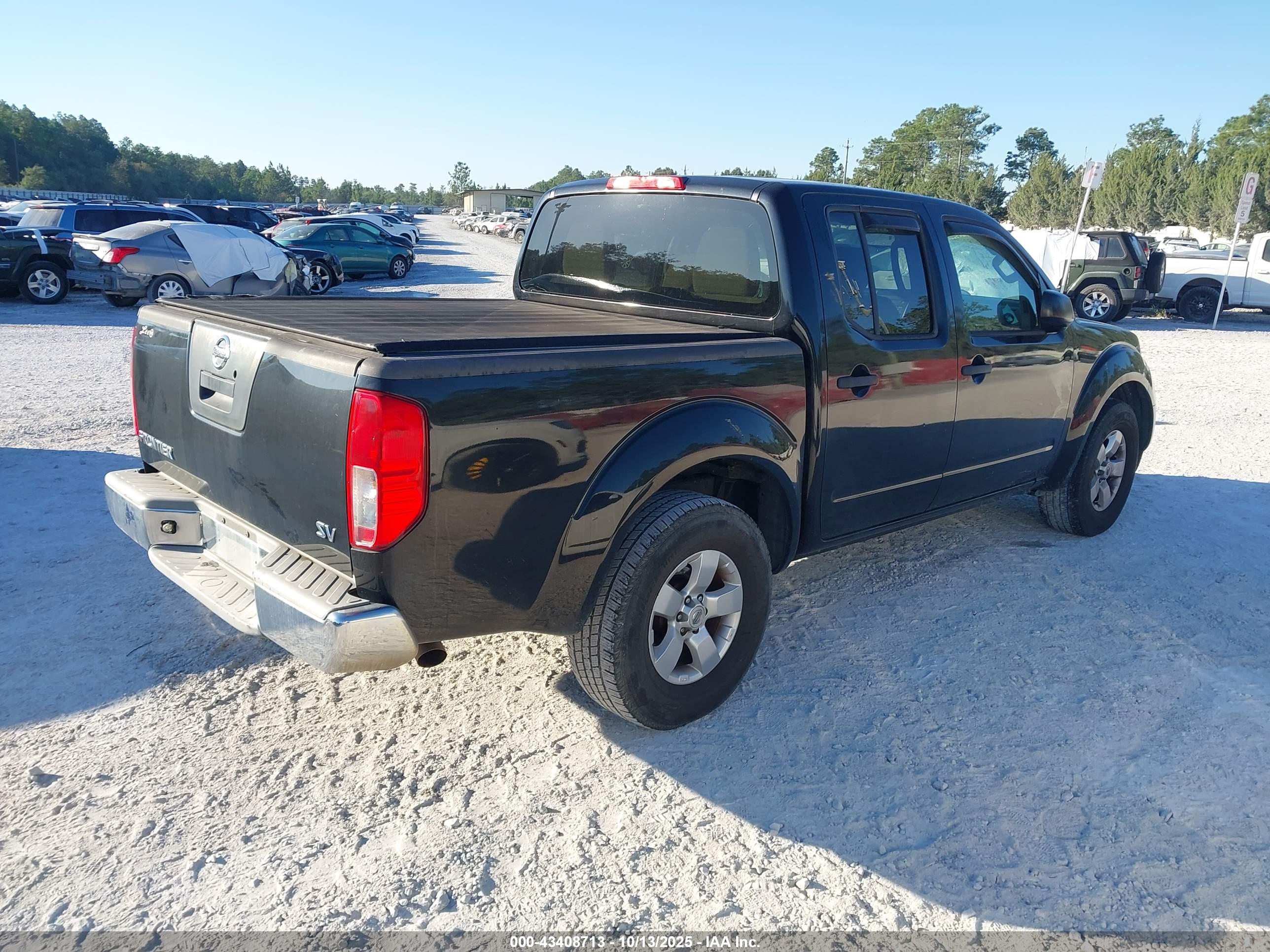 NISSAN FRONTIER image 4