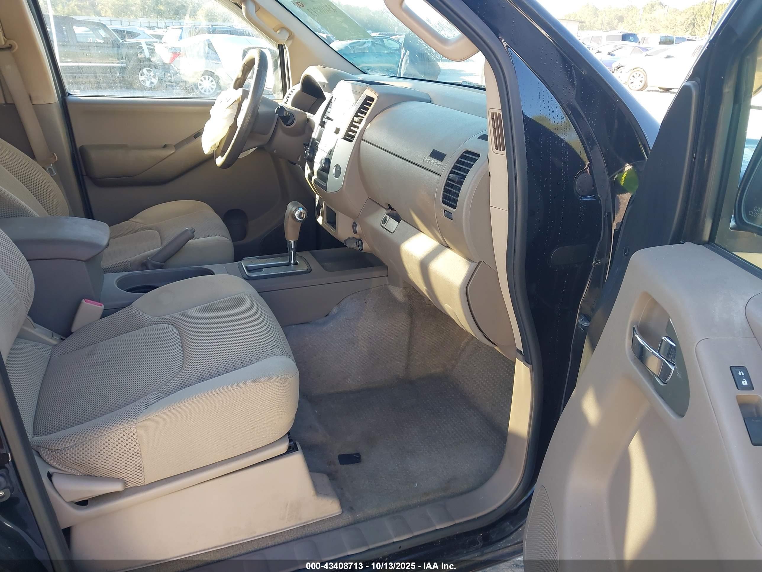 NISSAN FRONTIER image 5