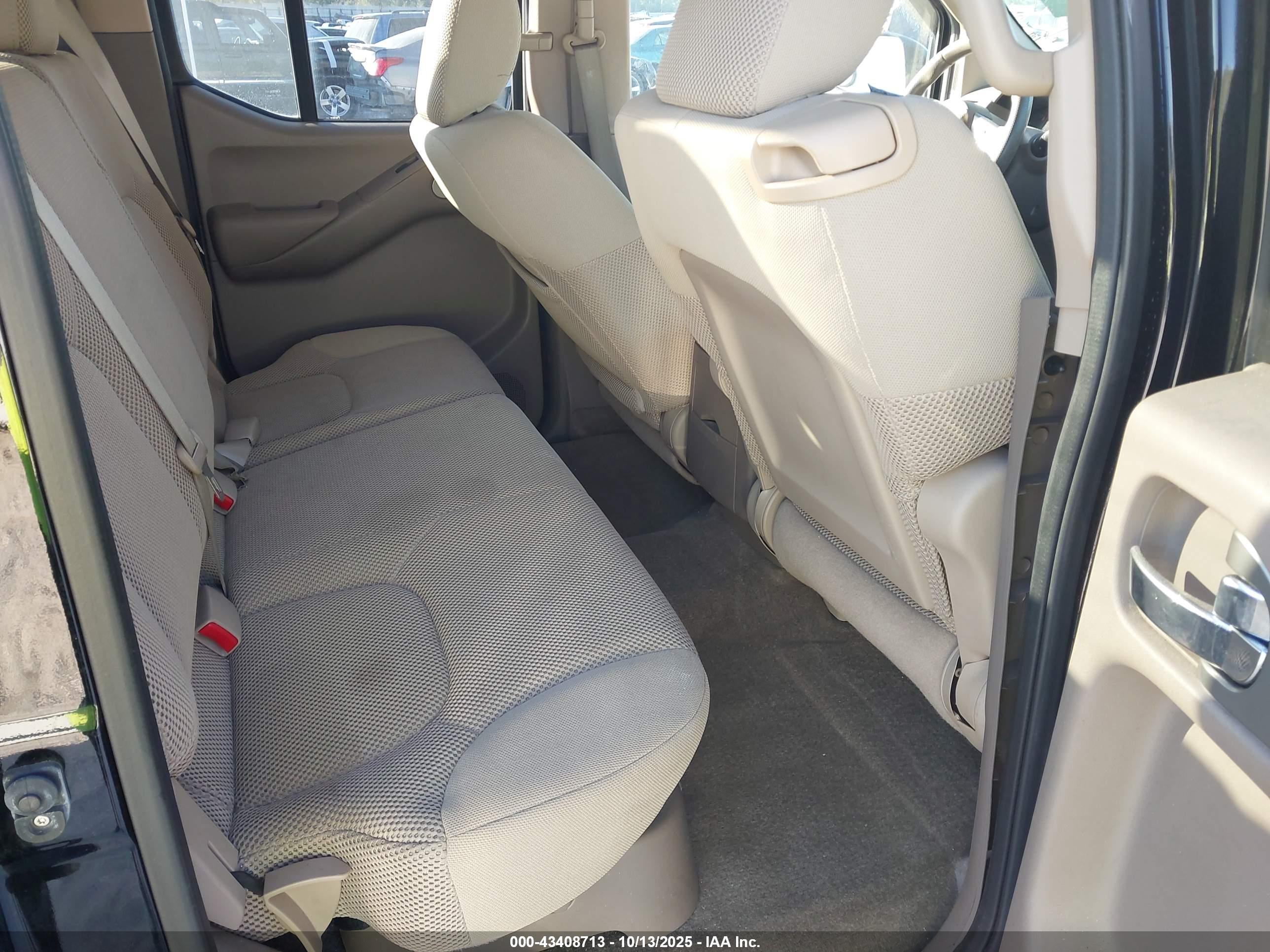 NISSAN FRONTIER image 8