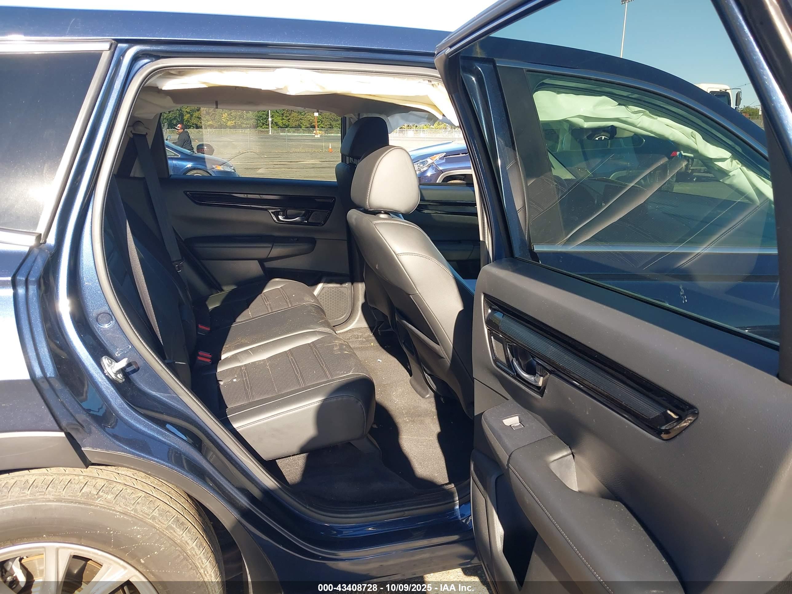 HONDA CR-V image 8