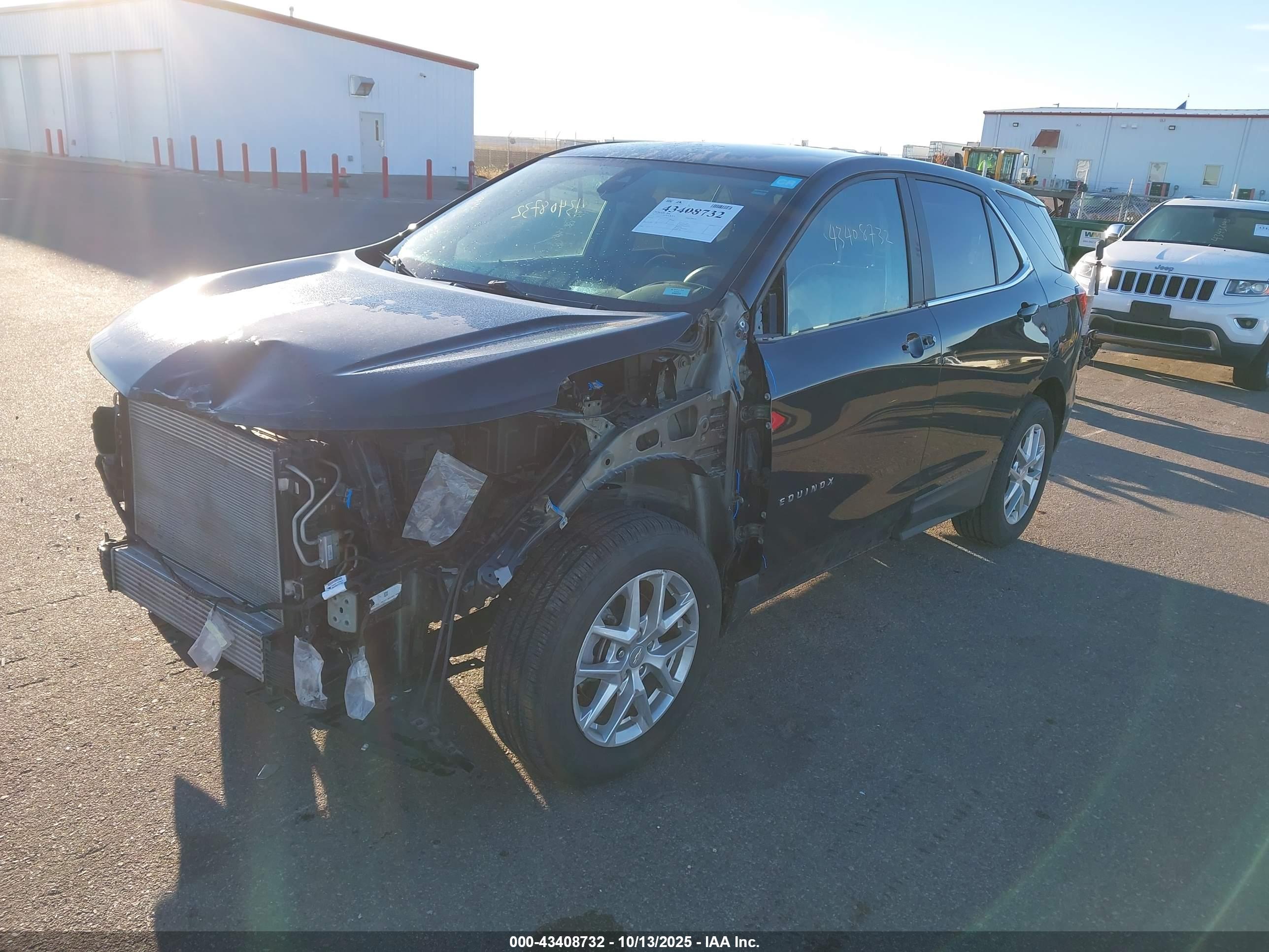CHEVROLET EQUINOX image 2
