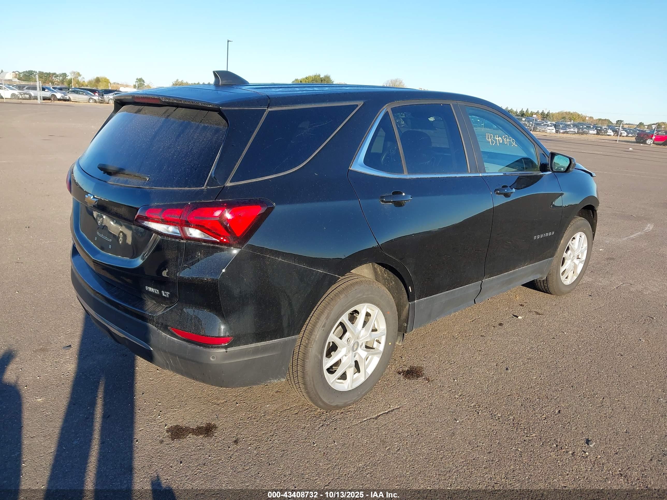 CHEVROLET EQUINOX image 4