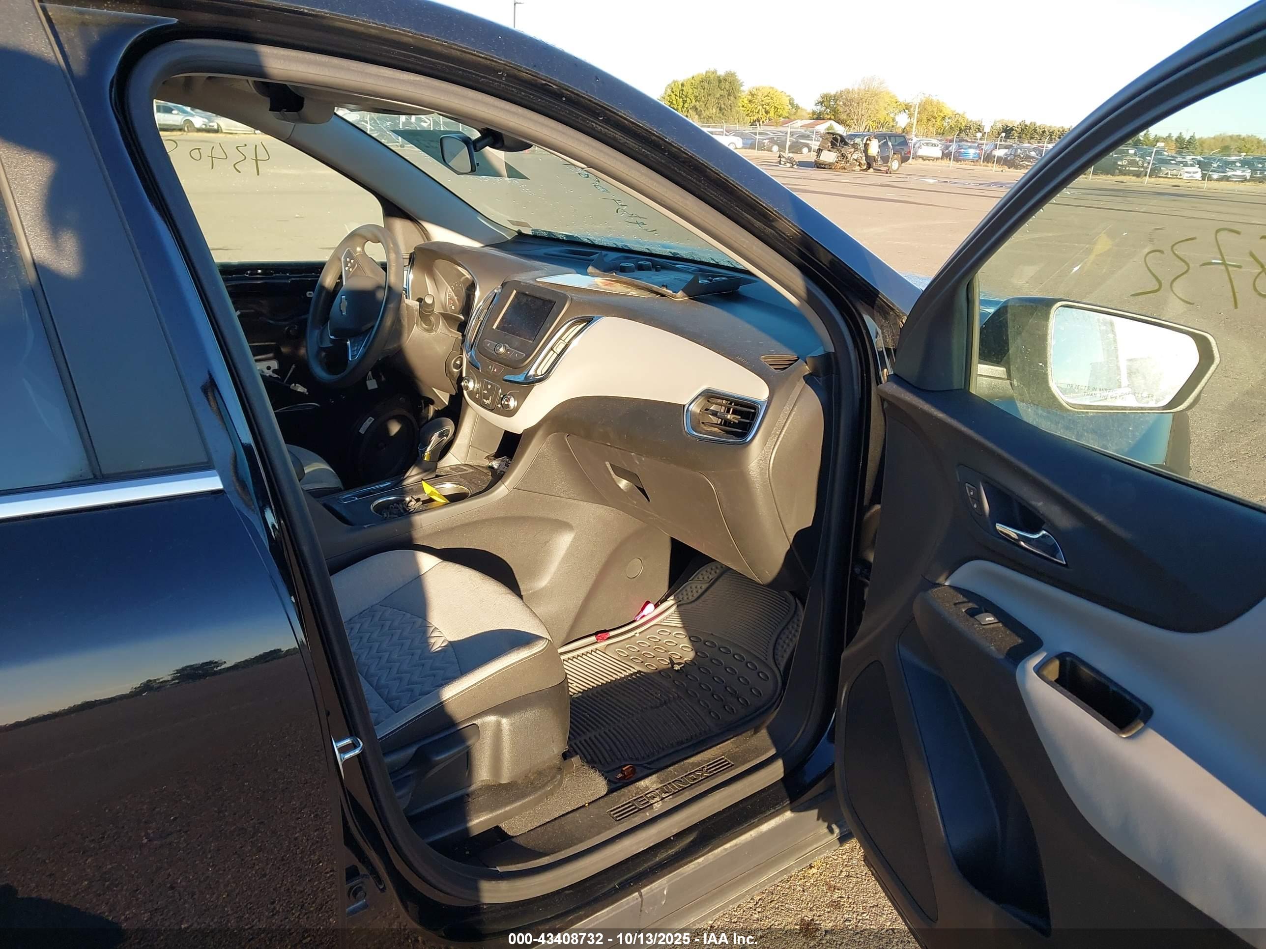 CHEVROLET EQUINOX image 5