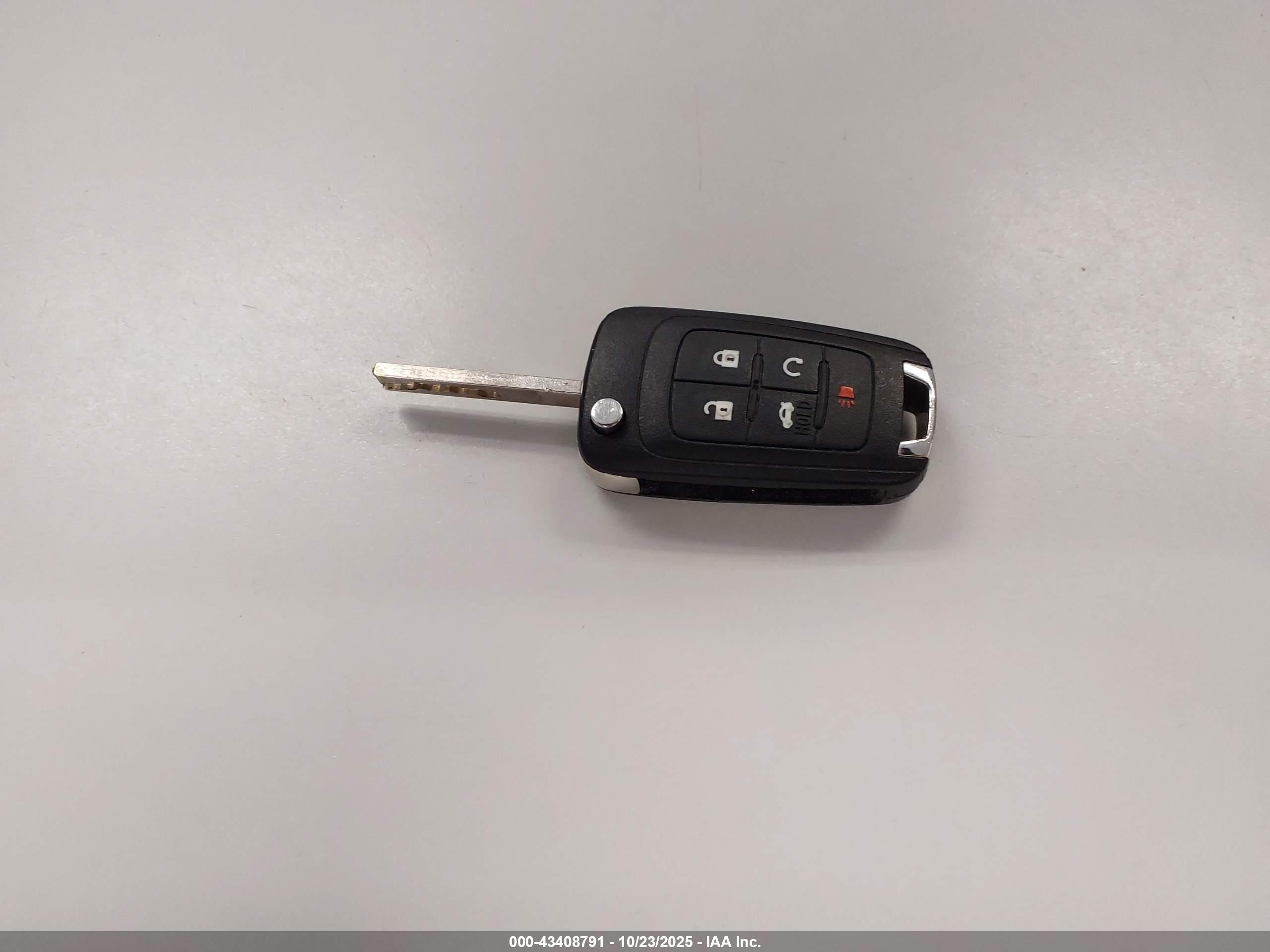 GMC TERRAIN image 11