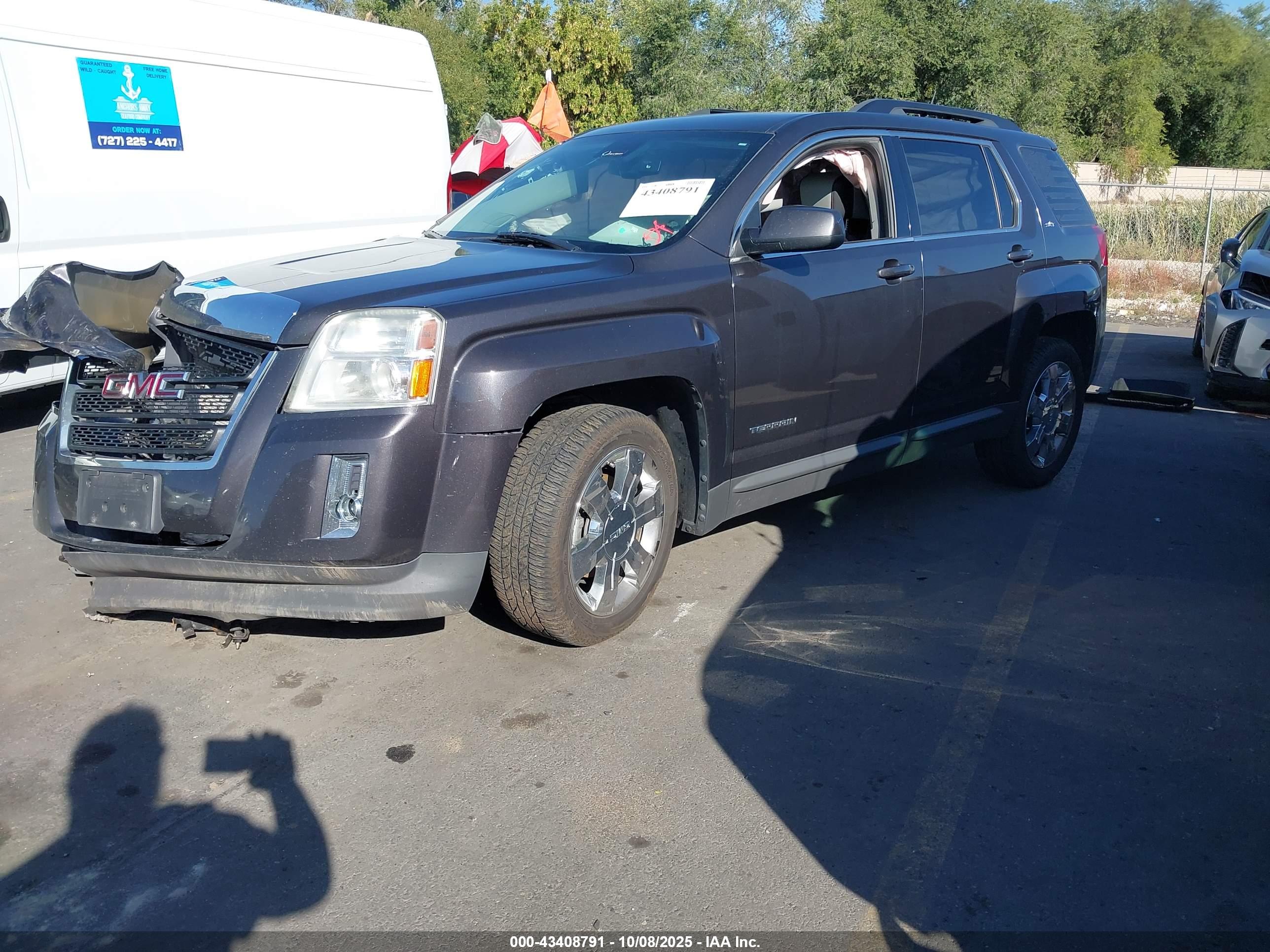 GMC TERRAIN image 2